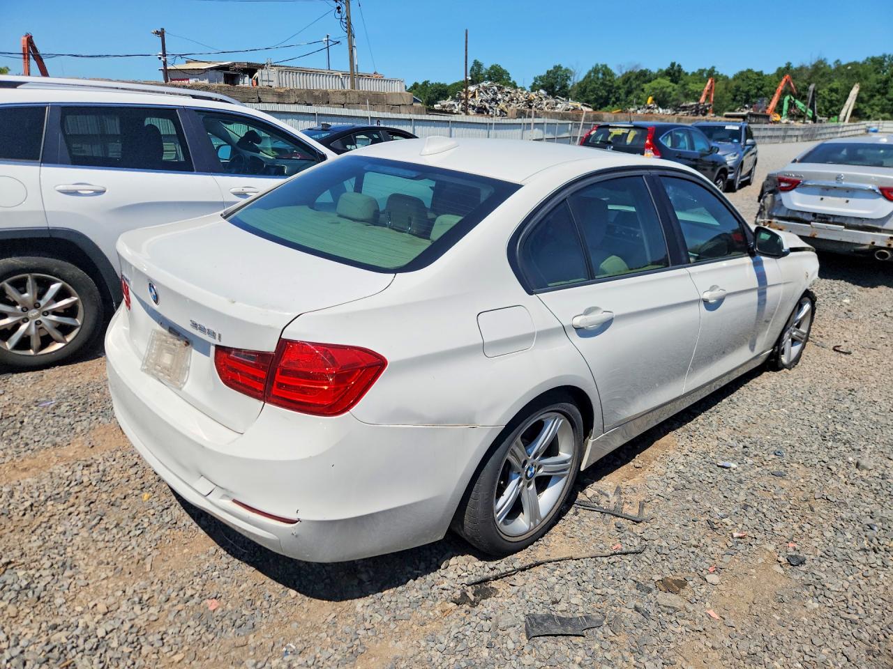 2013 Bmw 328 Xi Sulev White vin: WBA3B5C53DF595776