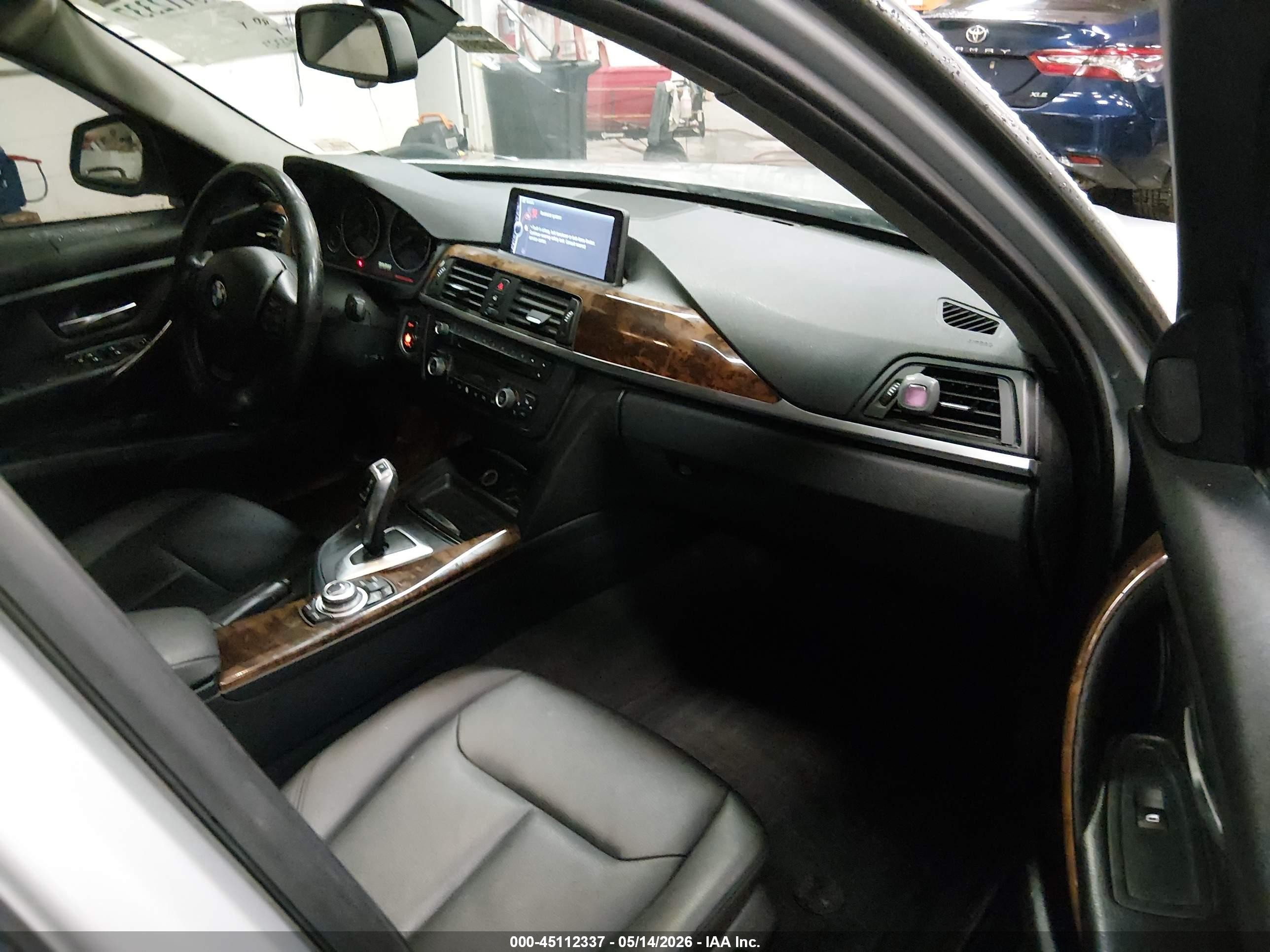 2013 Bmw 328i Xdrive Silver vin: WBA3B5C53DF596460