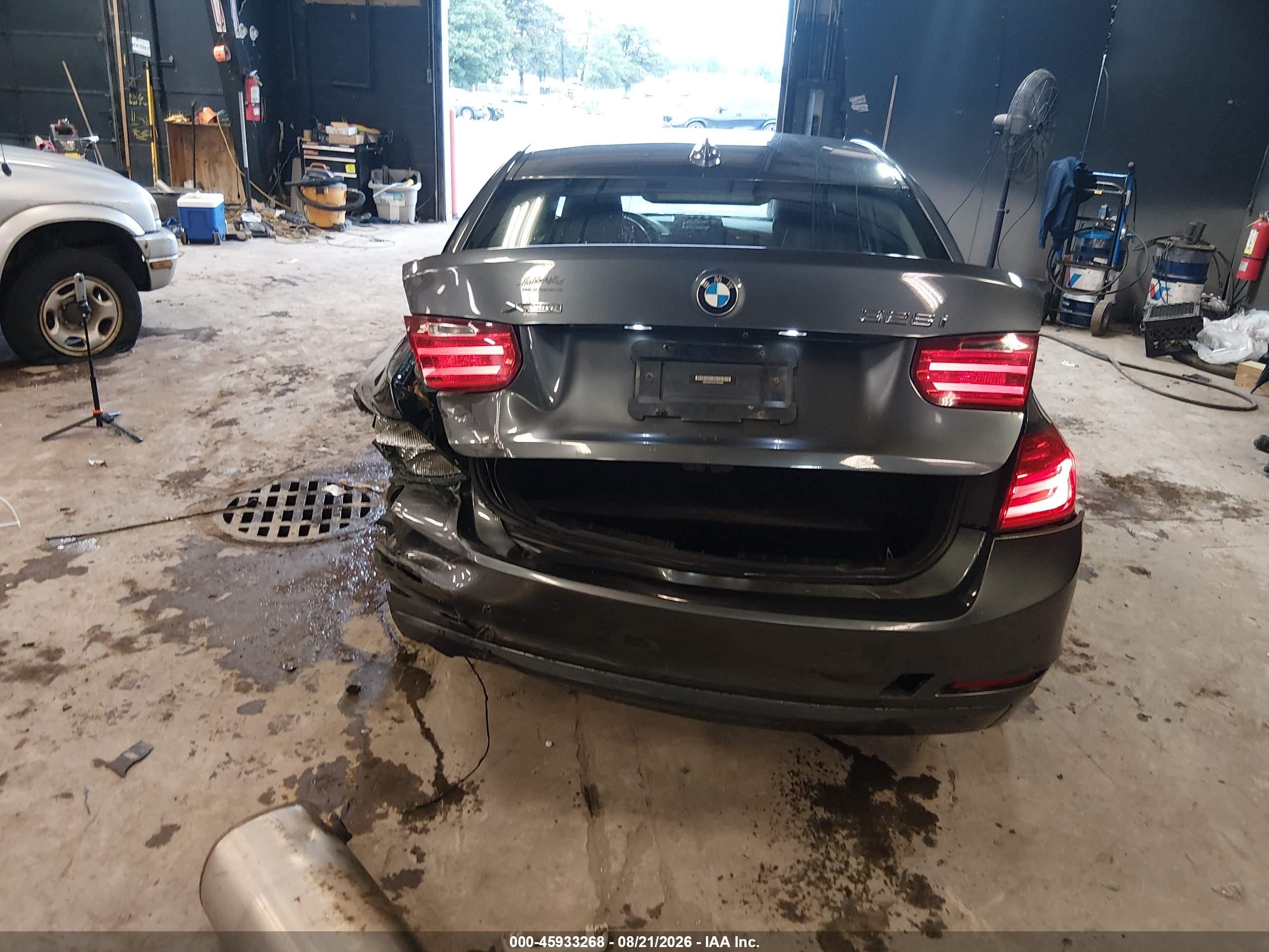2015 Bmw 328i Xdrive Gray vin: WBA3B5C54FF963062