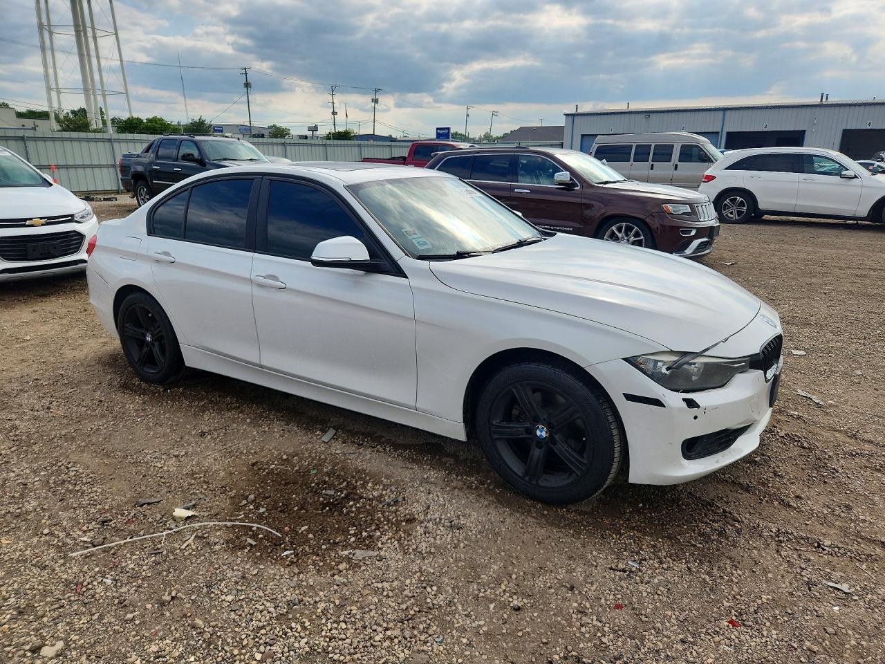 2014 Bmw 328 Xi Sulev Белый vin: WBA3B5C55EP652572