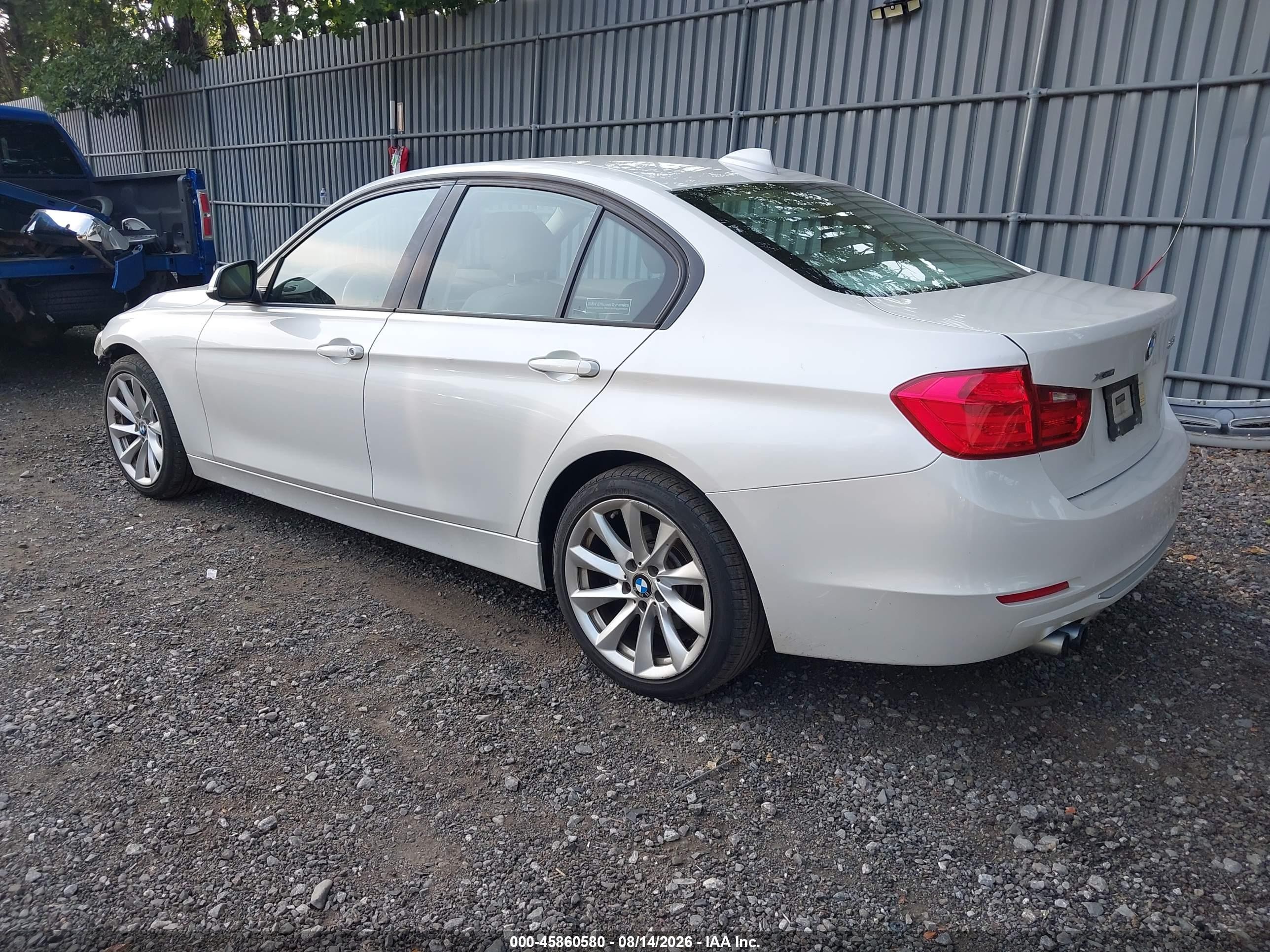 2013 Bmw 328i Xdrive White vin: WBA3B5C57DF592492