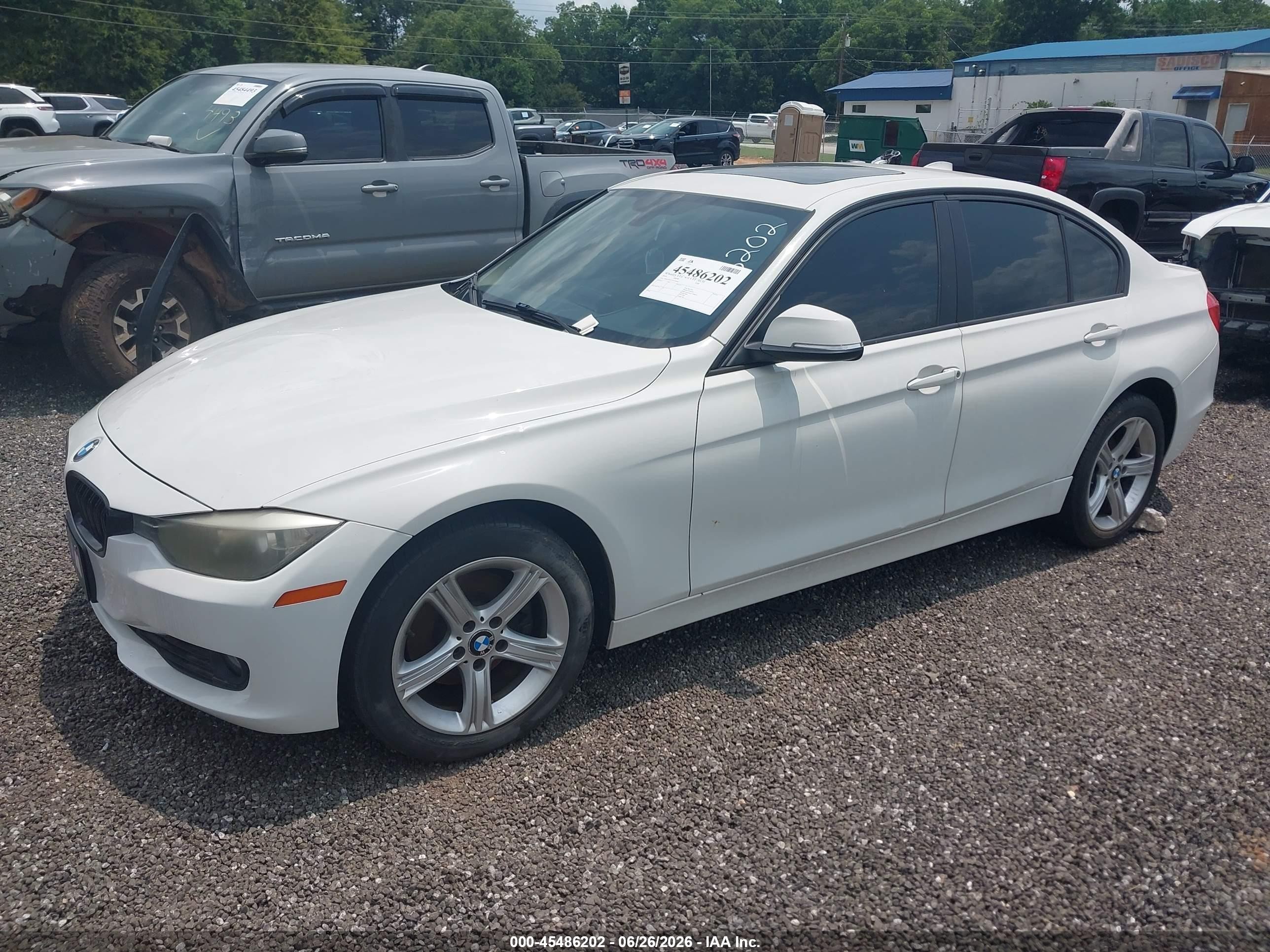 2014 Bmw 328i Xdrive Белый vin: WBA3B5C57EF599461