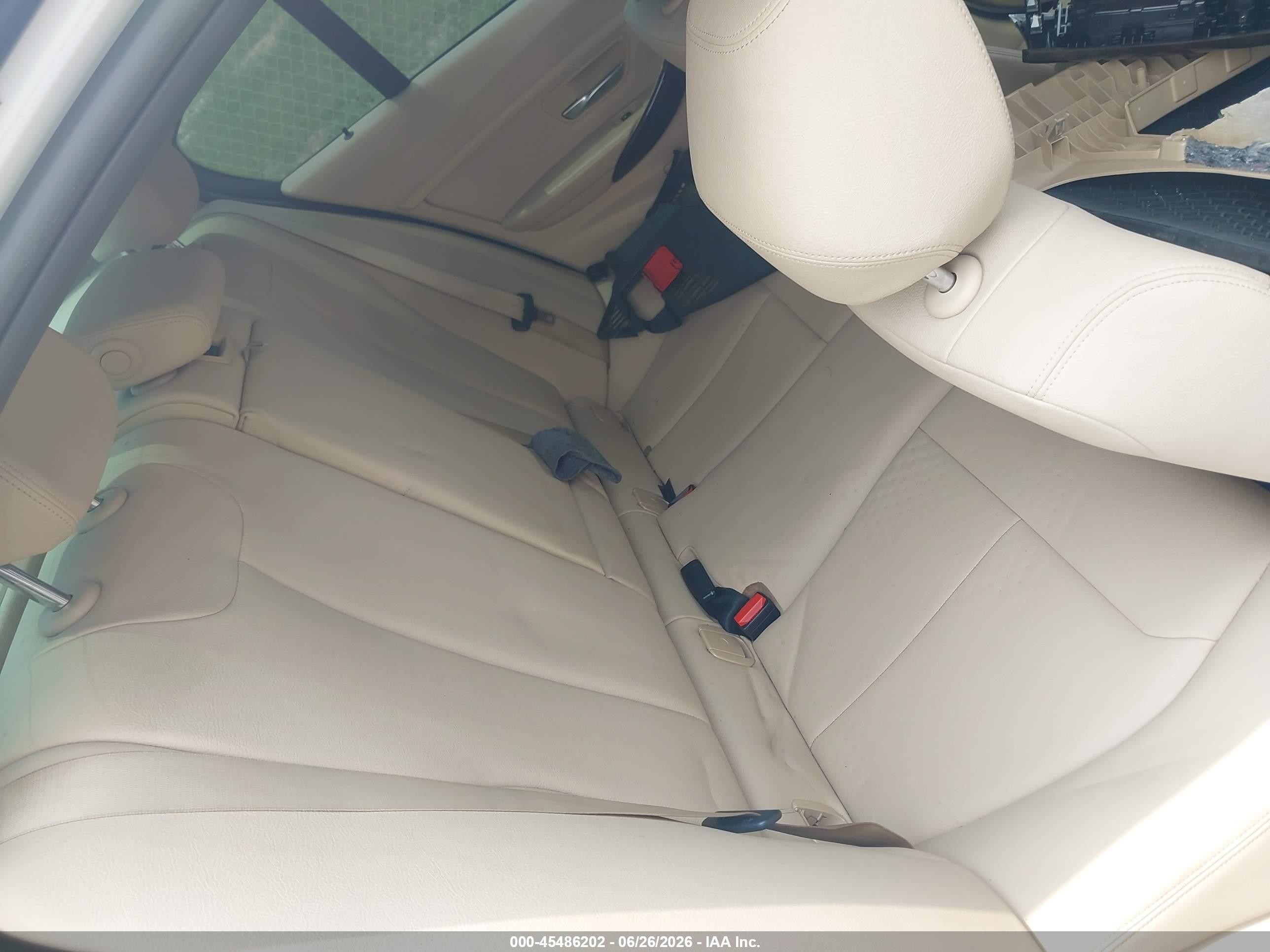 2014 Bmw 328i Xdrive Белый vin: WBA3B5C57EF599461