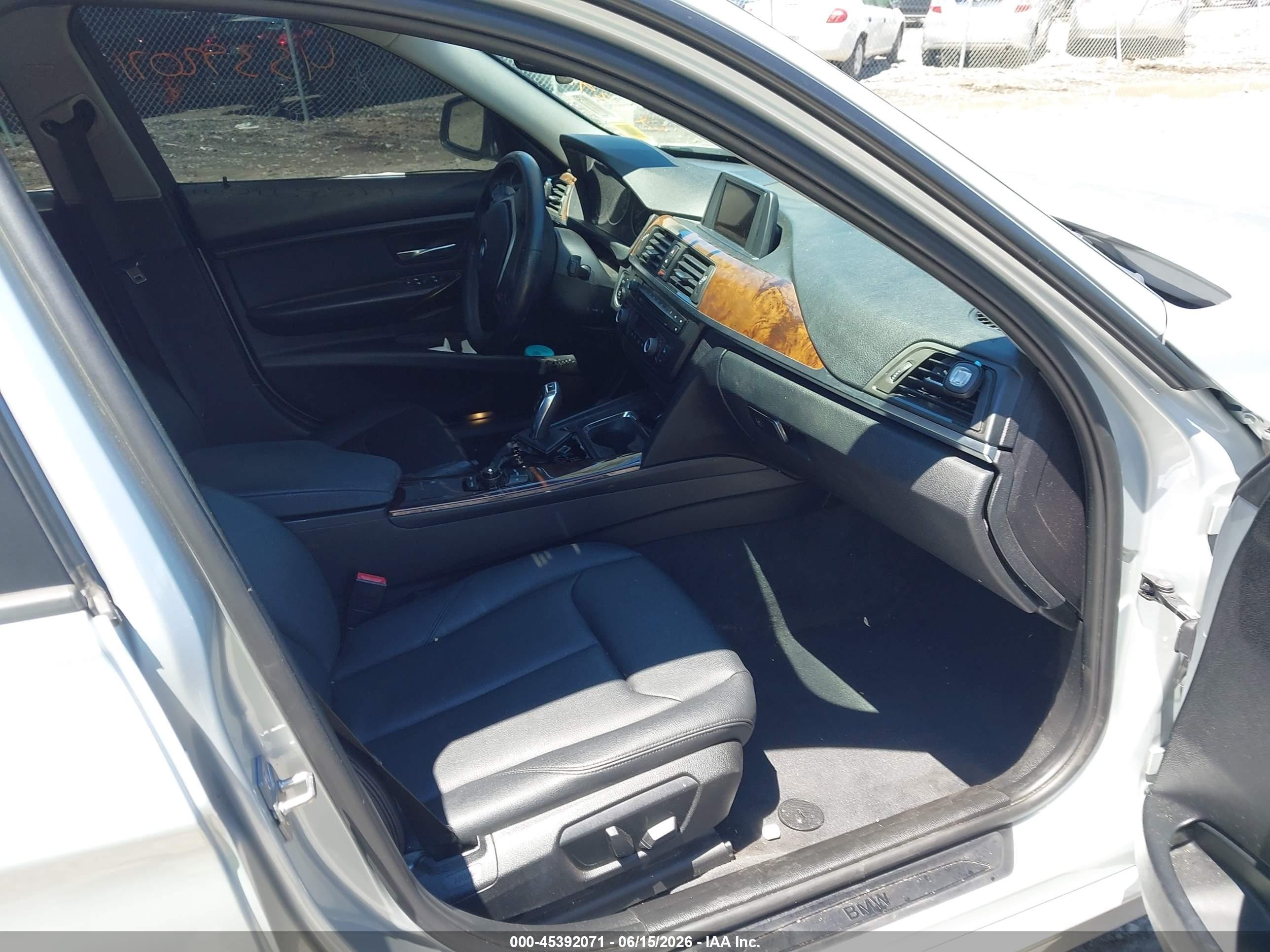 2014 Bmw 328i Xdrive Серебряный vin: WBA3B5C57EF599511