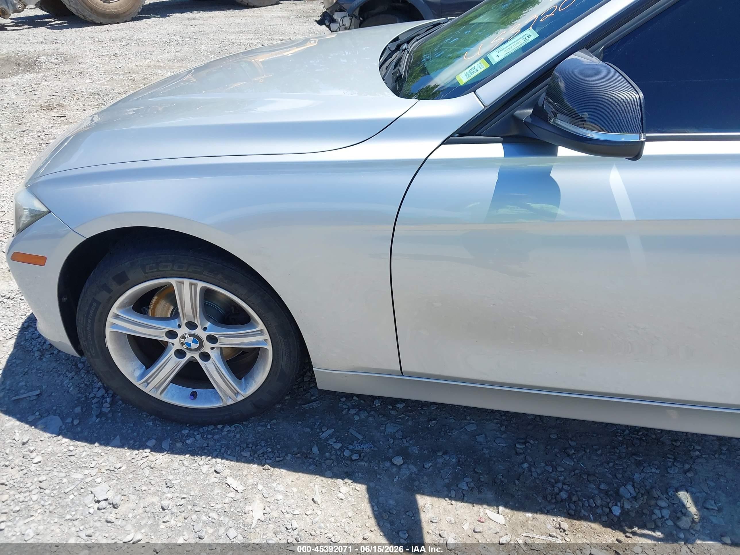 2014 Bmw 328i Xdrive Серебряный vin: WBA3B5C57EF599511