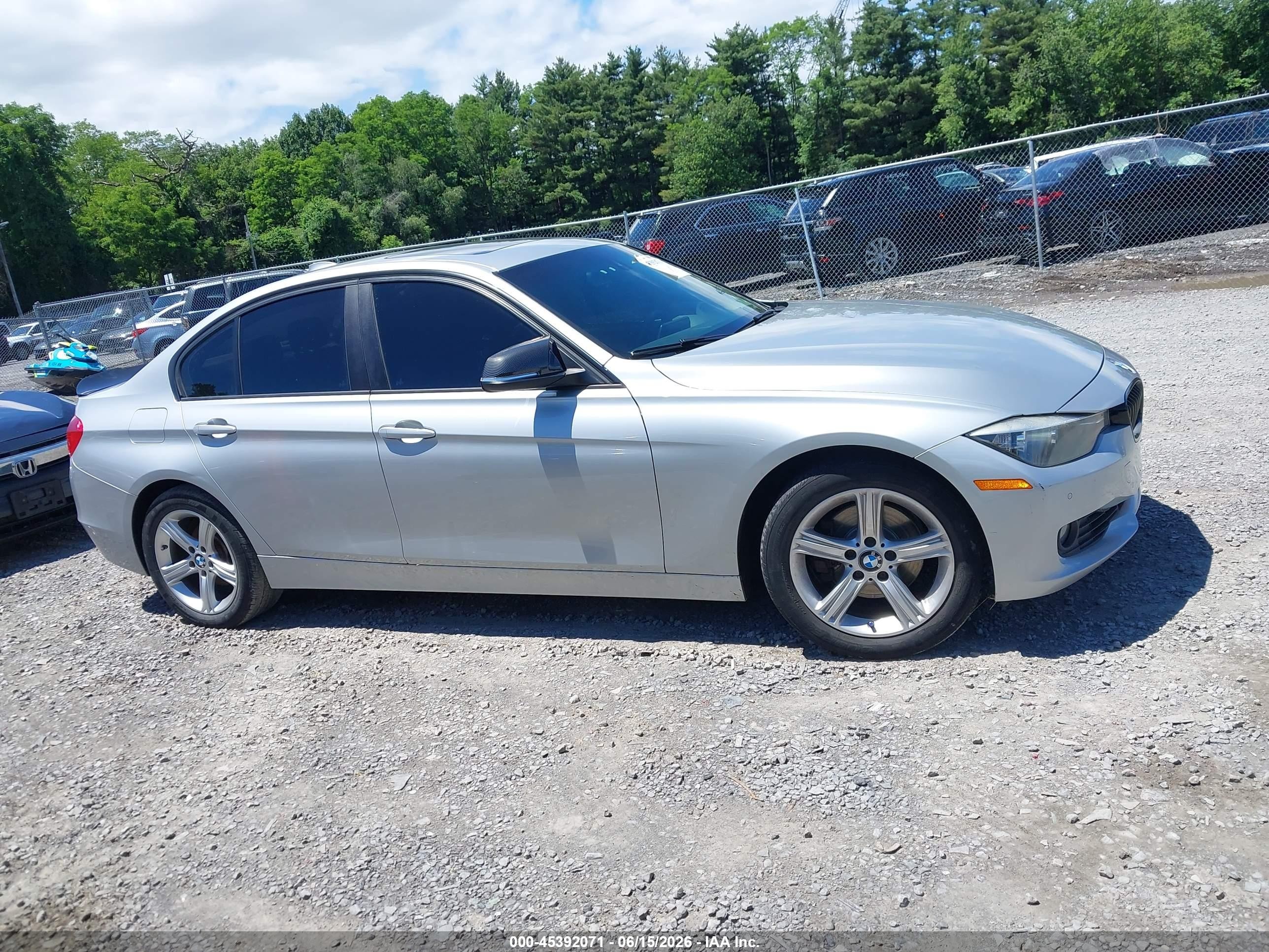 2014 Bmw 328i Xdrive Серебряный vin: WBA3B5C57EF599511