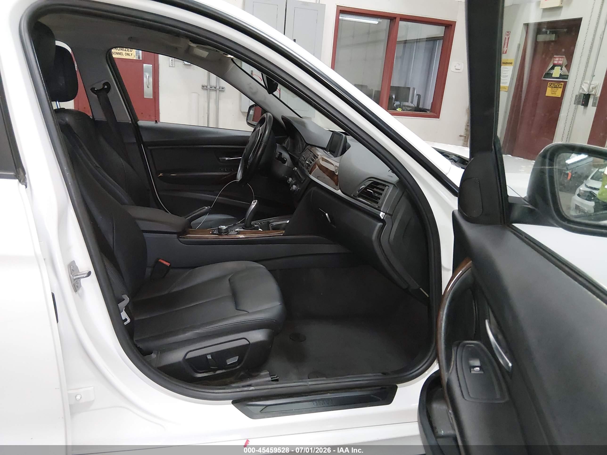 2015 Bmw 328i Xdrive White vin: WBA3B5C57FP653742