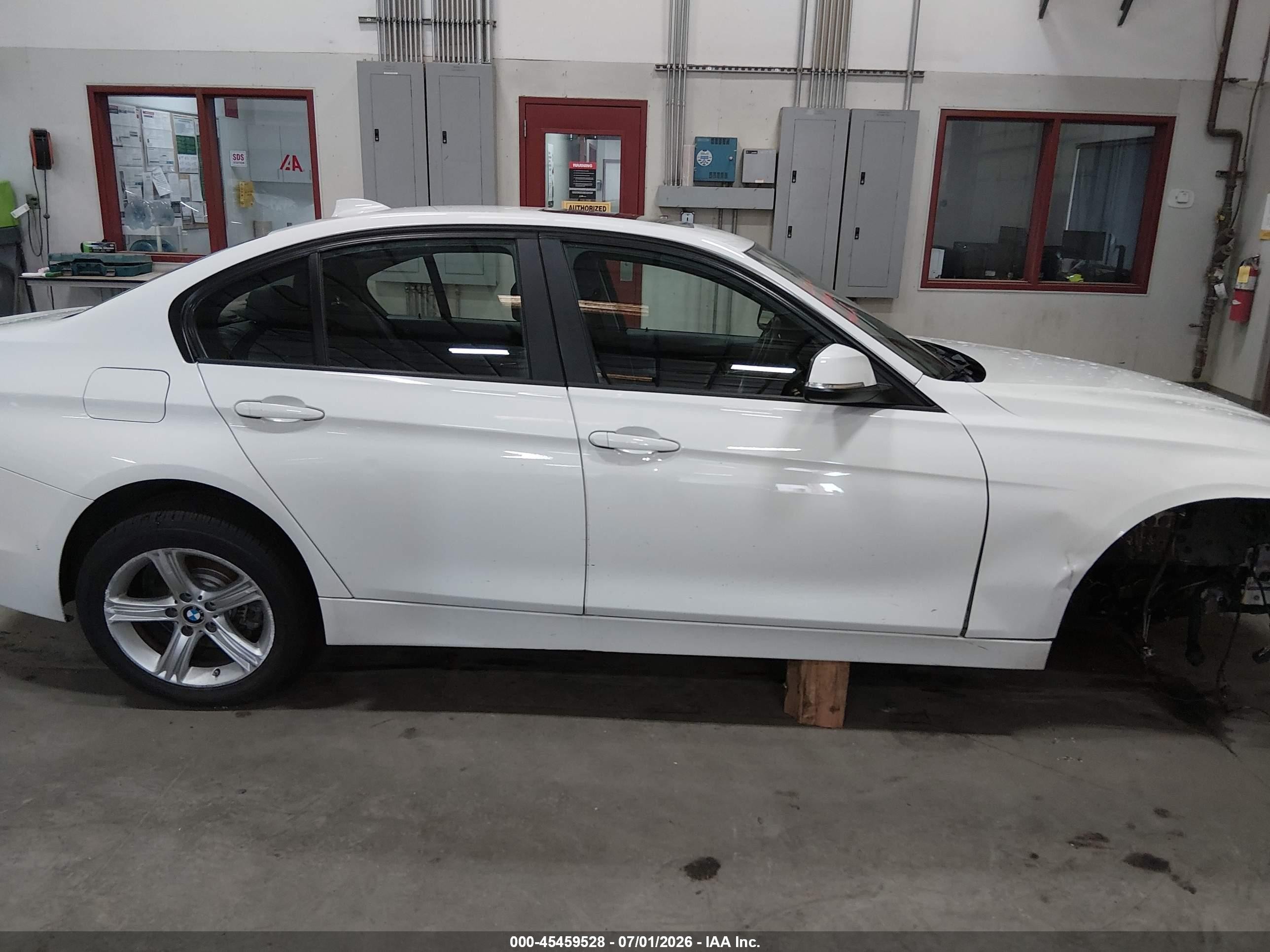 2015 Bmw 328i Xdrive White vin: WBA3B5C57FP653742