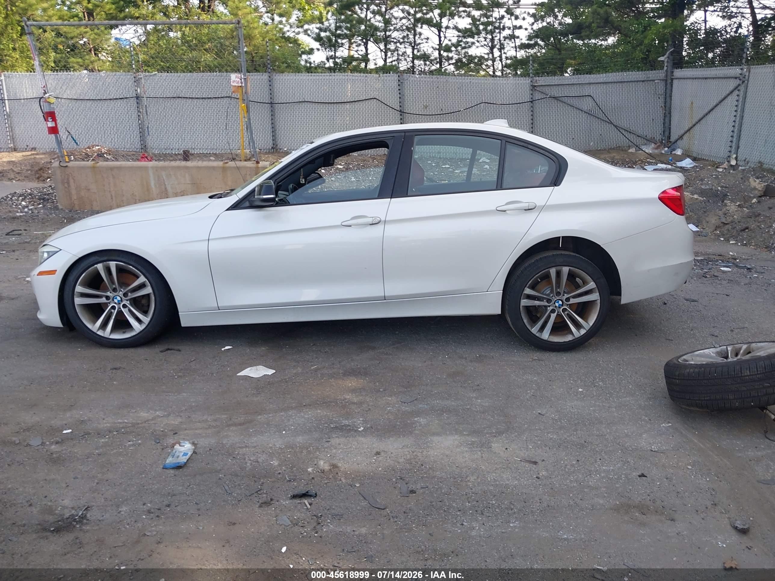 2015 Bmw 328i Xdrive White vin: WBA3B5C57FP654079
