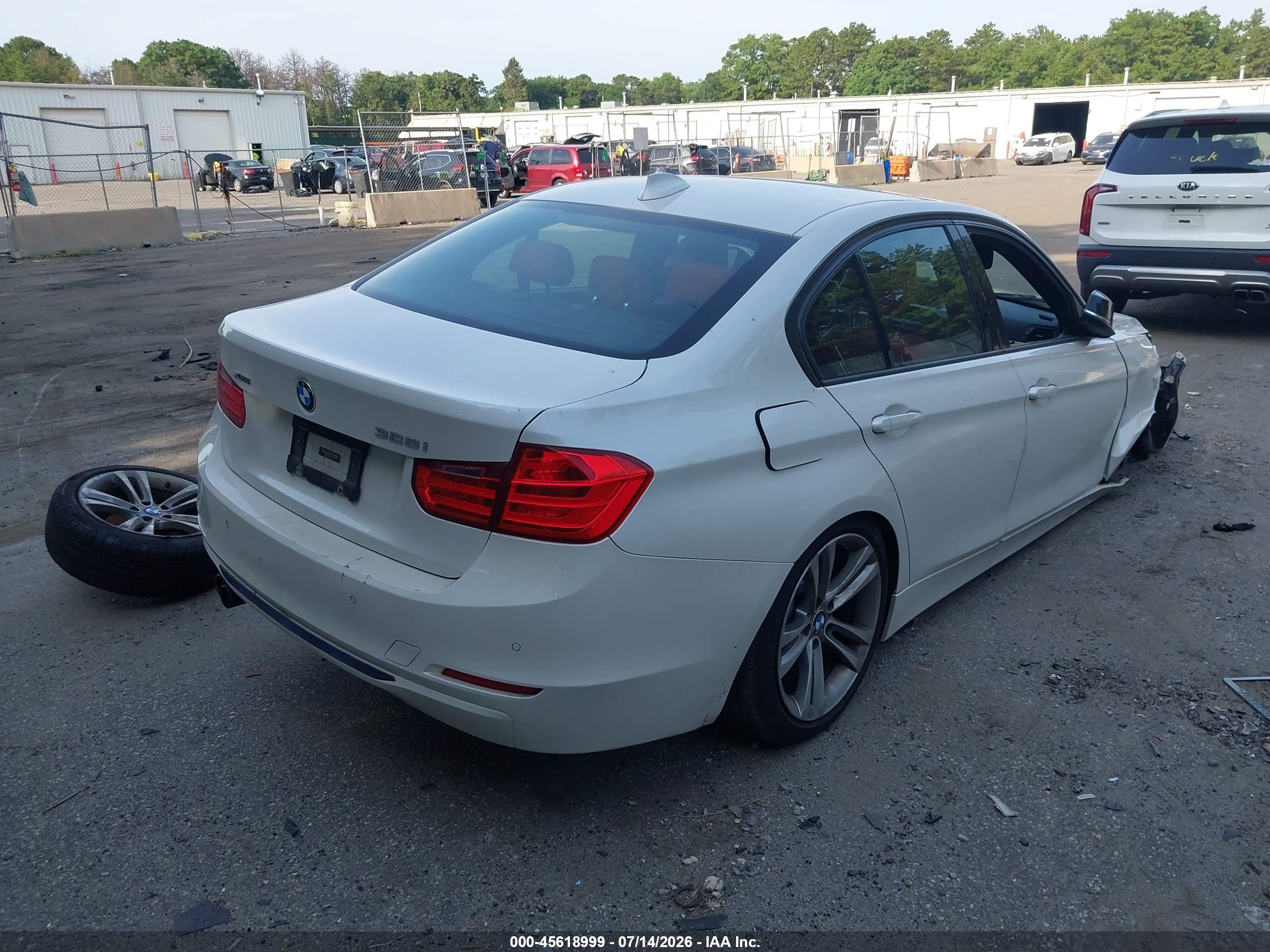 2015 Bmw 328i Xdrive White vin: WBA3B5C57FP654079