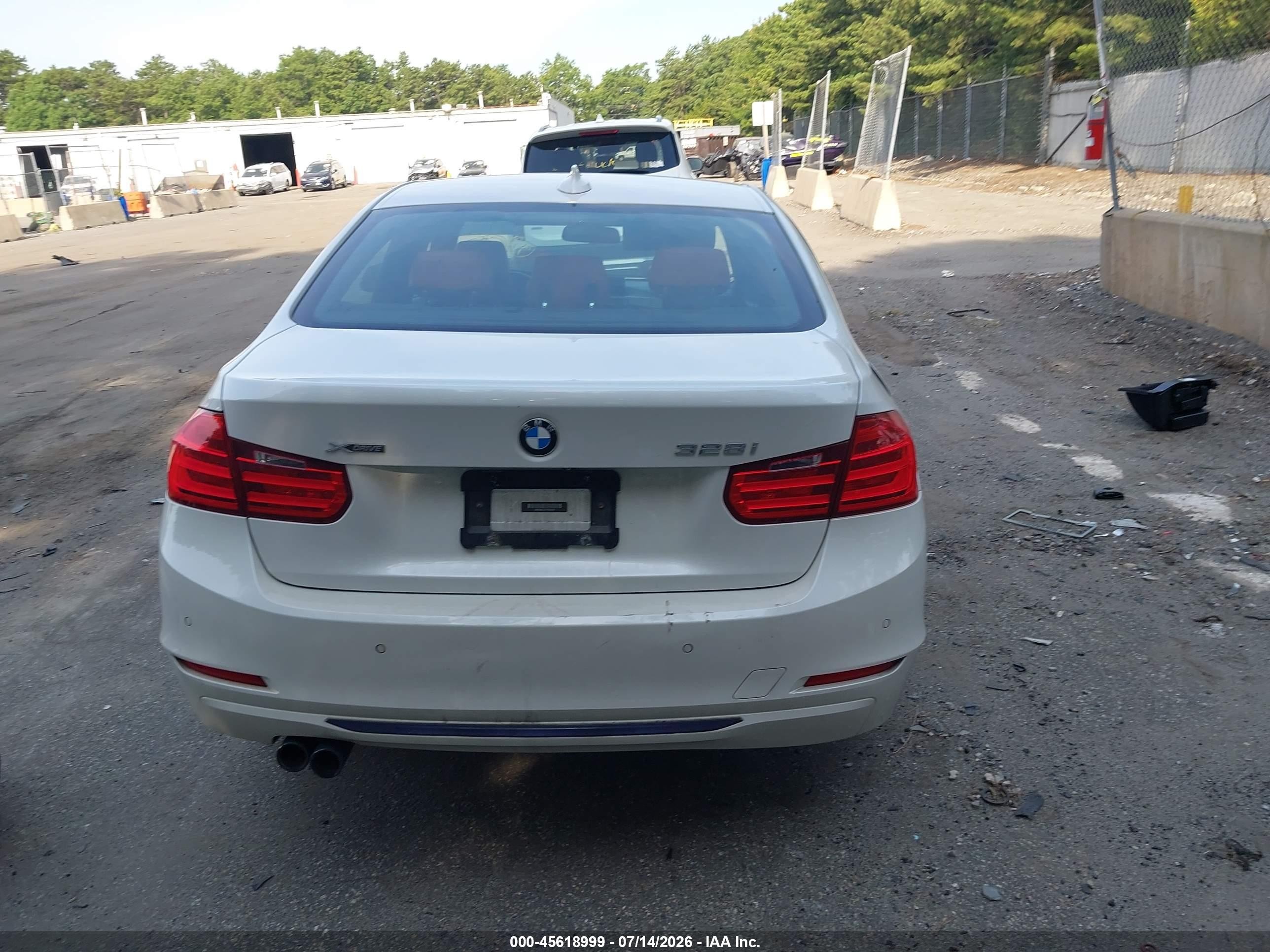 2015 Bmw 328i Xdrive White vin: WBA3B5C57FP654079