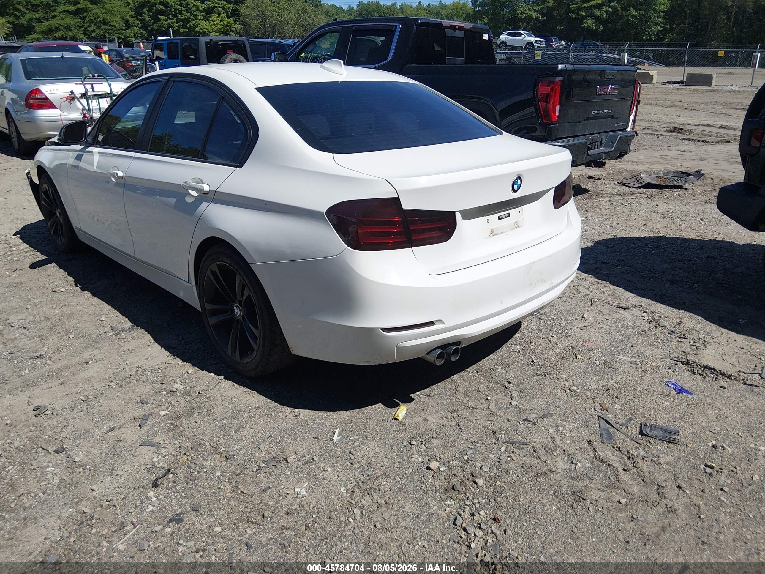 2013 Bmw 328i Xdrive White vin: WBA3B5C58DF592159