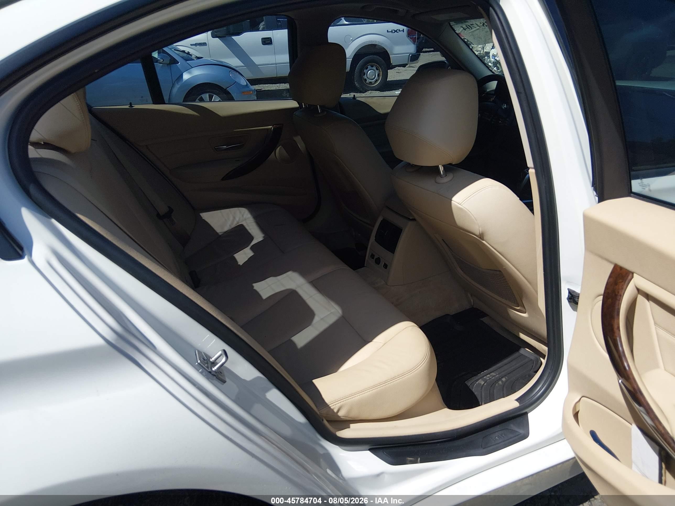 2013 Bmw 328i Xdrive White vin: WBA3B5C58DF592159