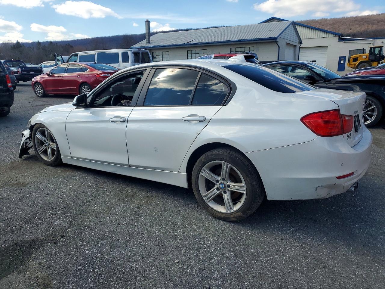 2014 Bmw 328 Xi Sulev White vin: WBA3B5C58EP540784