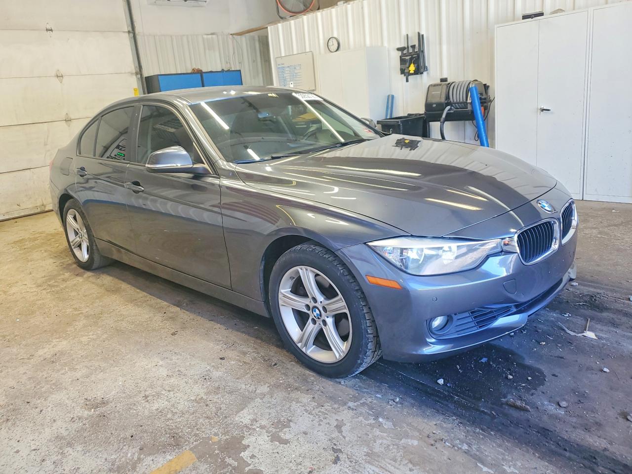 2014 Bmw 328 Xi Sulev Gray vin: WBA3B5C58EP541885