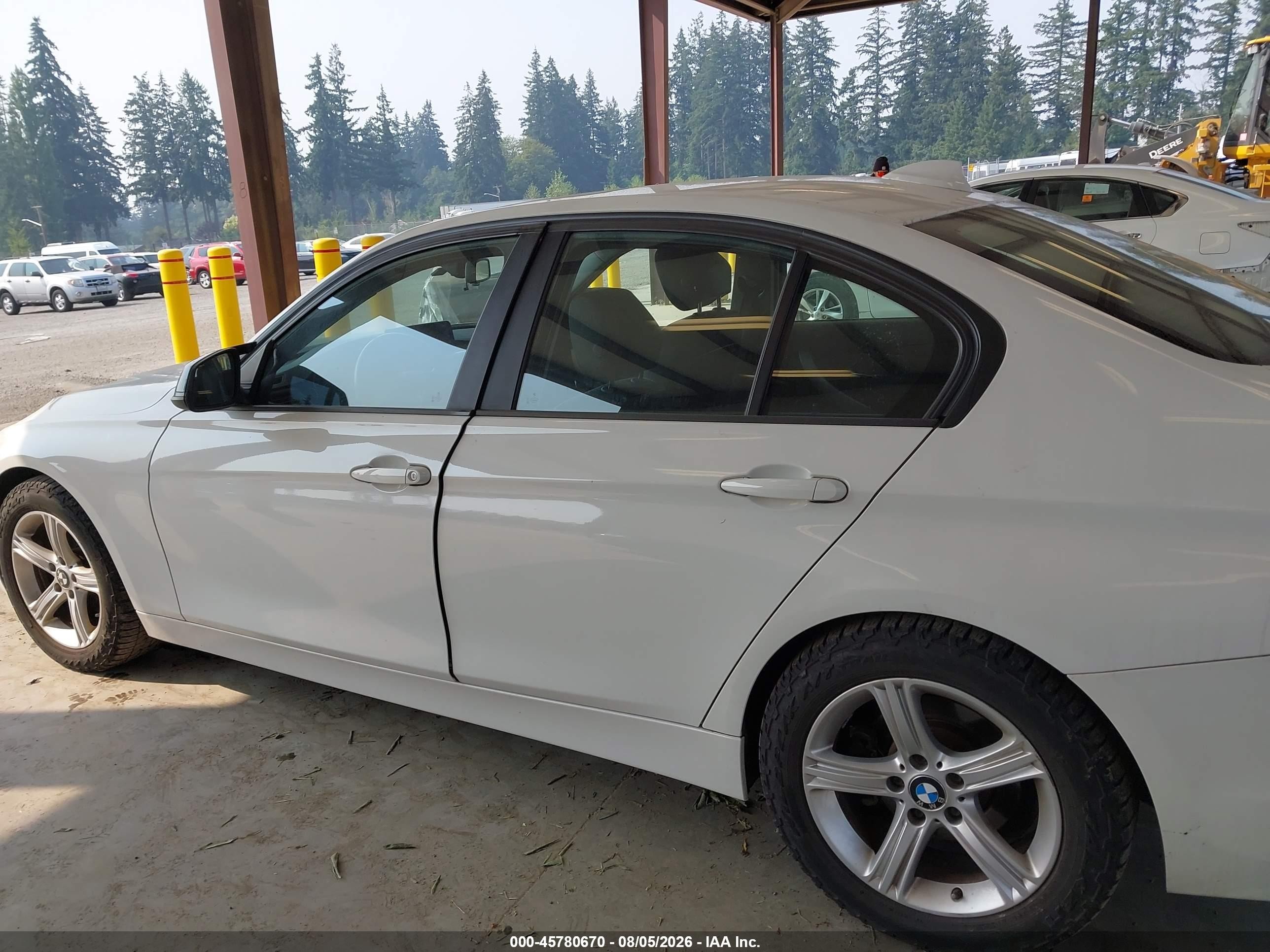 2013 Bmw 328i Xdrive White vin: WBA3B5C59DF593580