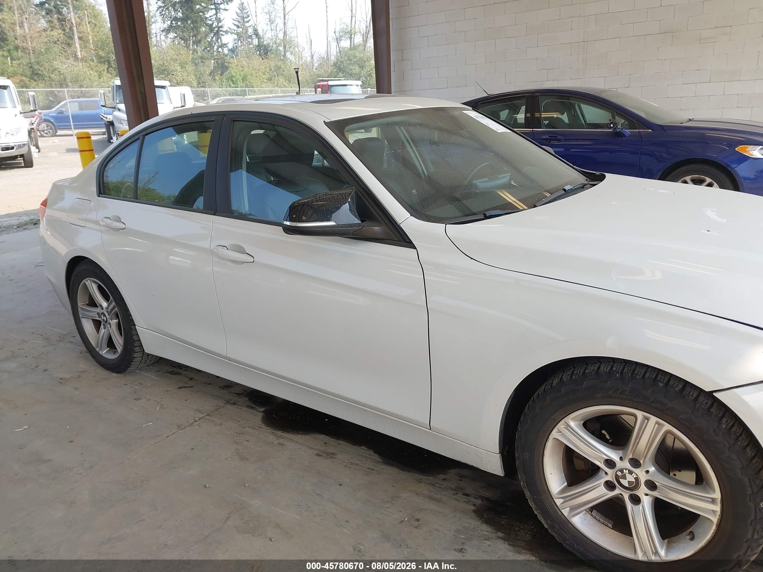 2013 Bmw 328i Xdrive White vin: WBA3B5C59DF593580