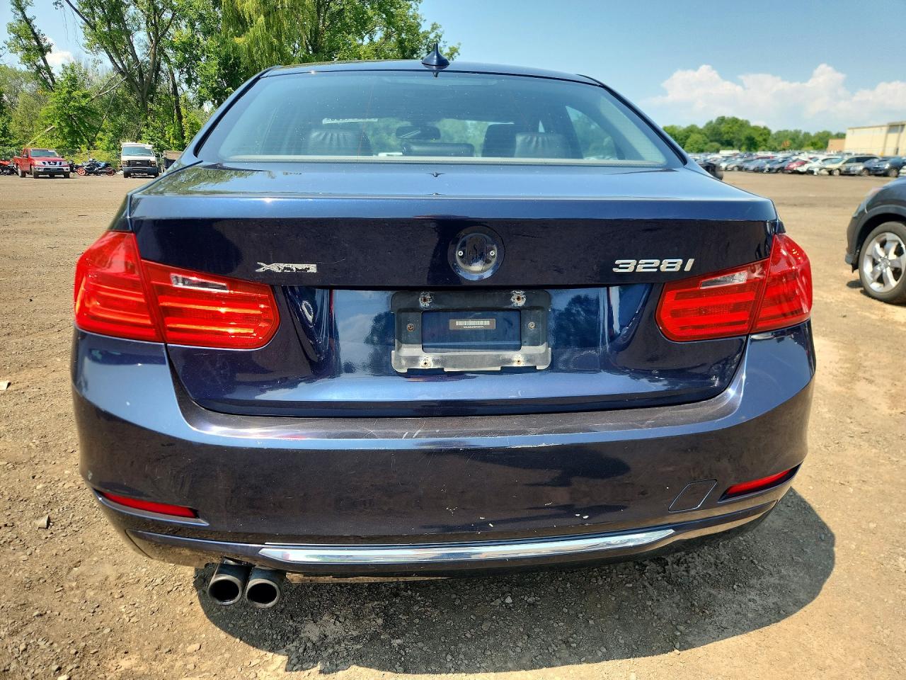 2013 Bmw 328 Xi Sulev Синий vin: WBA3B5C59DF596754