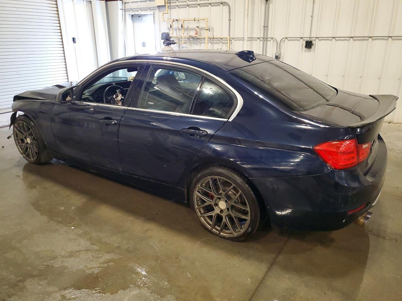 2013 Bmw 328 Xi Sulev Синий vin: WBA3B5C59DF599010
