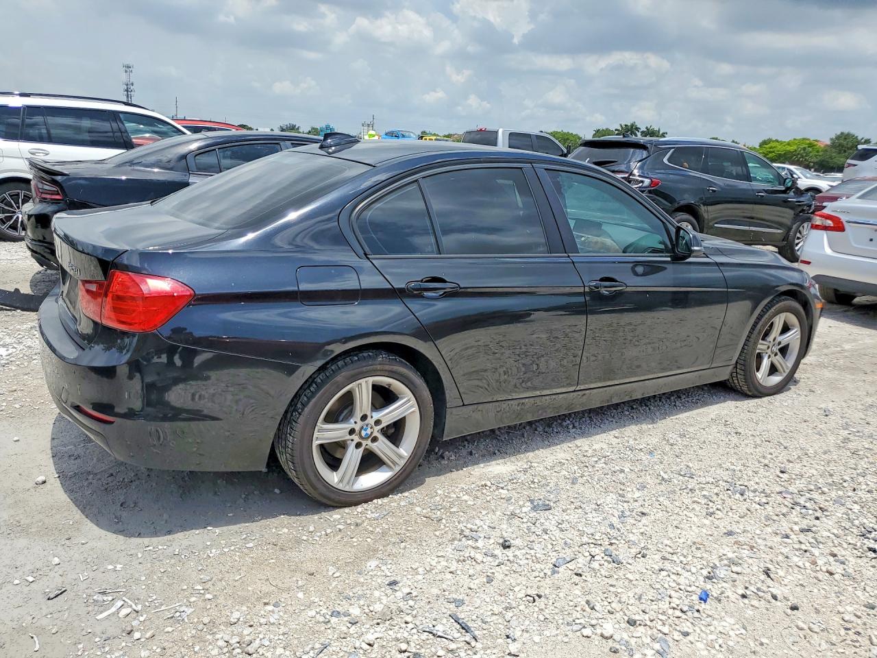 2013 Bmw 328 Xi Sulev Black vin: WBA3B5C59DJ599182