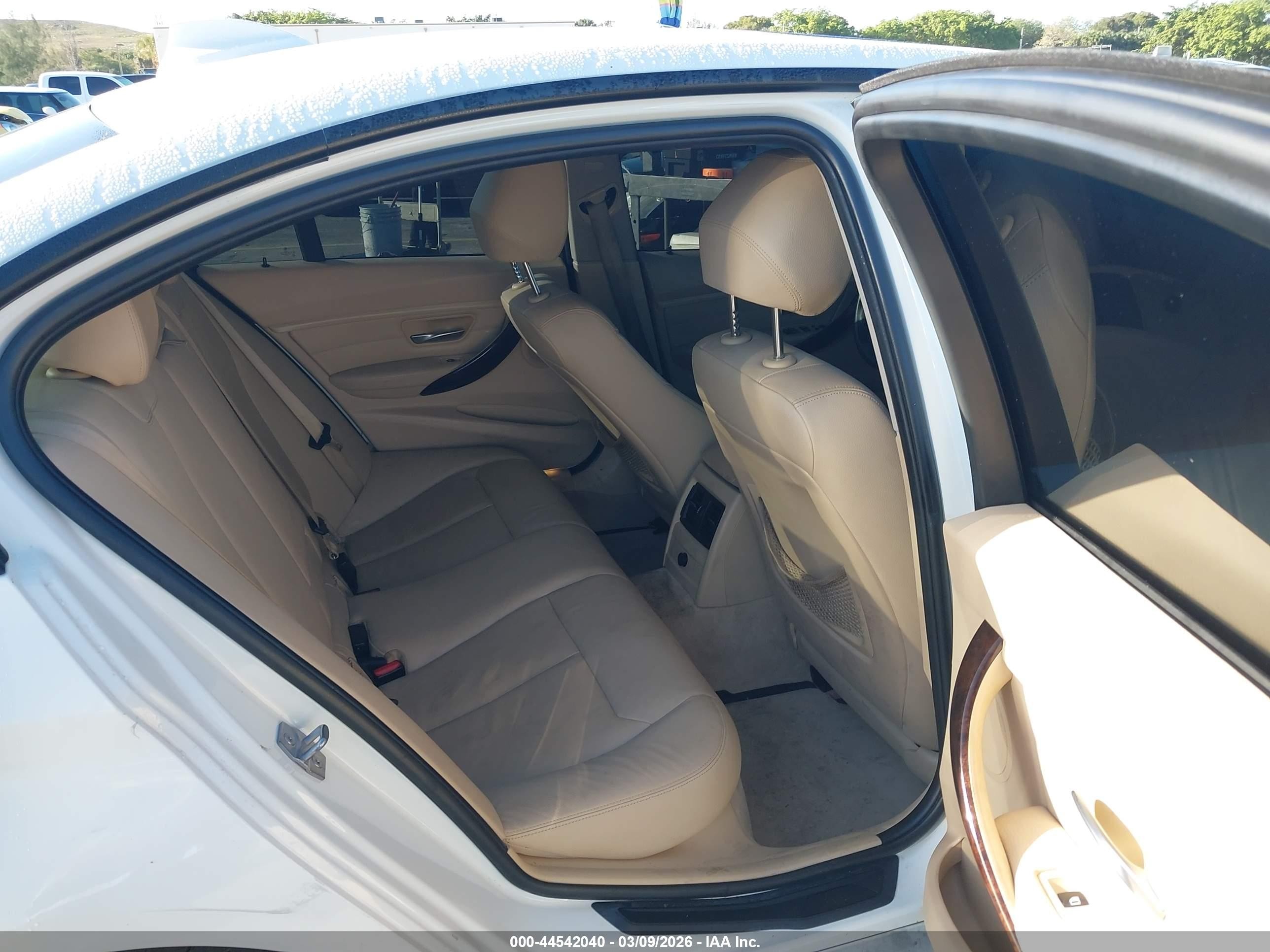 2014 Bmw 328i Xdrive White vin: WBA3B5C59EP540373
