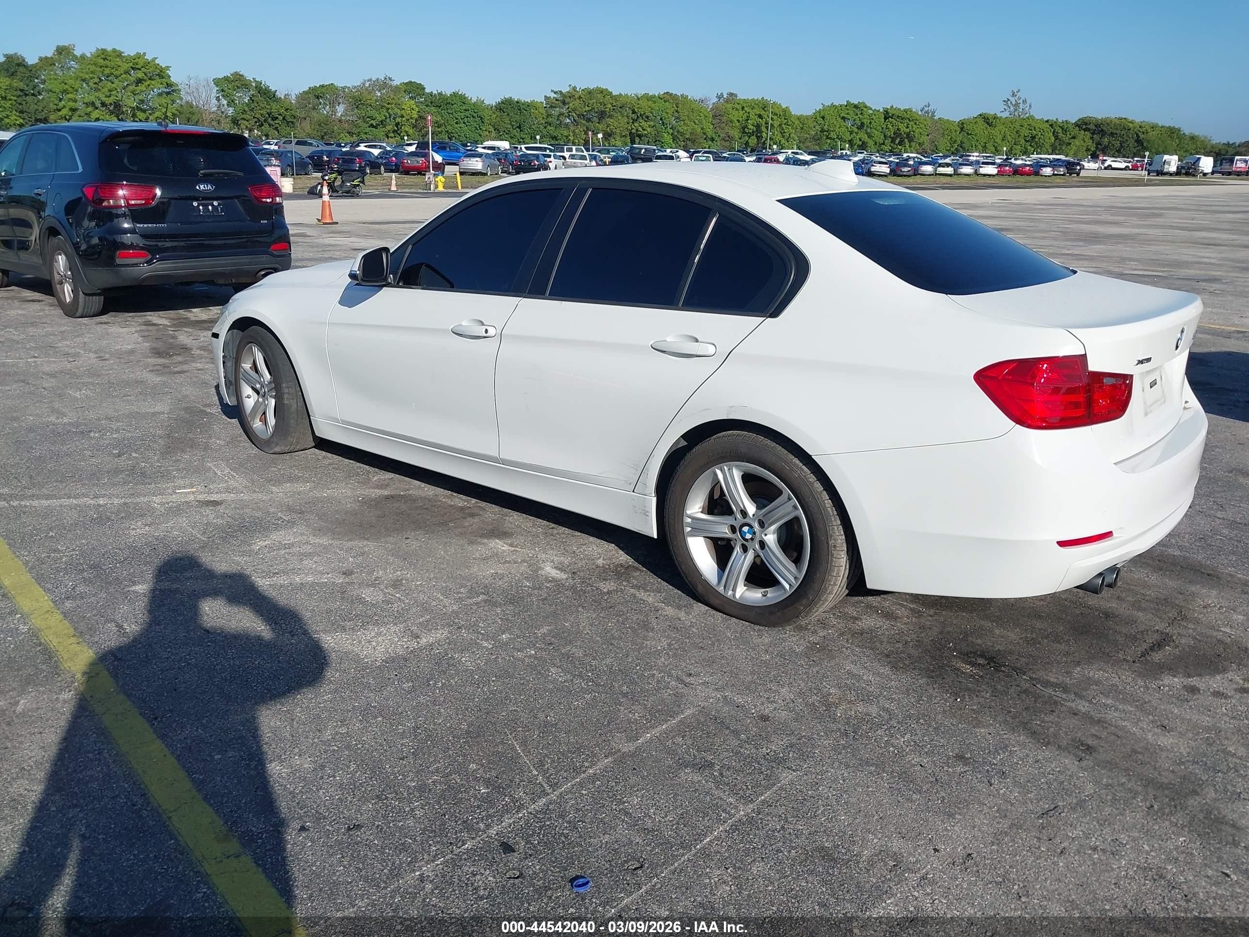 2014 Bmw 328i Xdrive White vin: WBA3B5C59EP540373