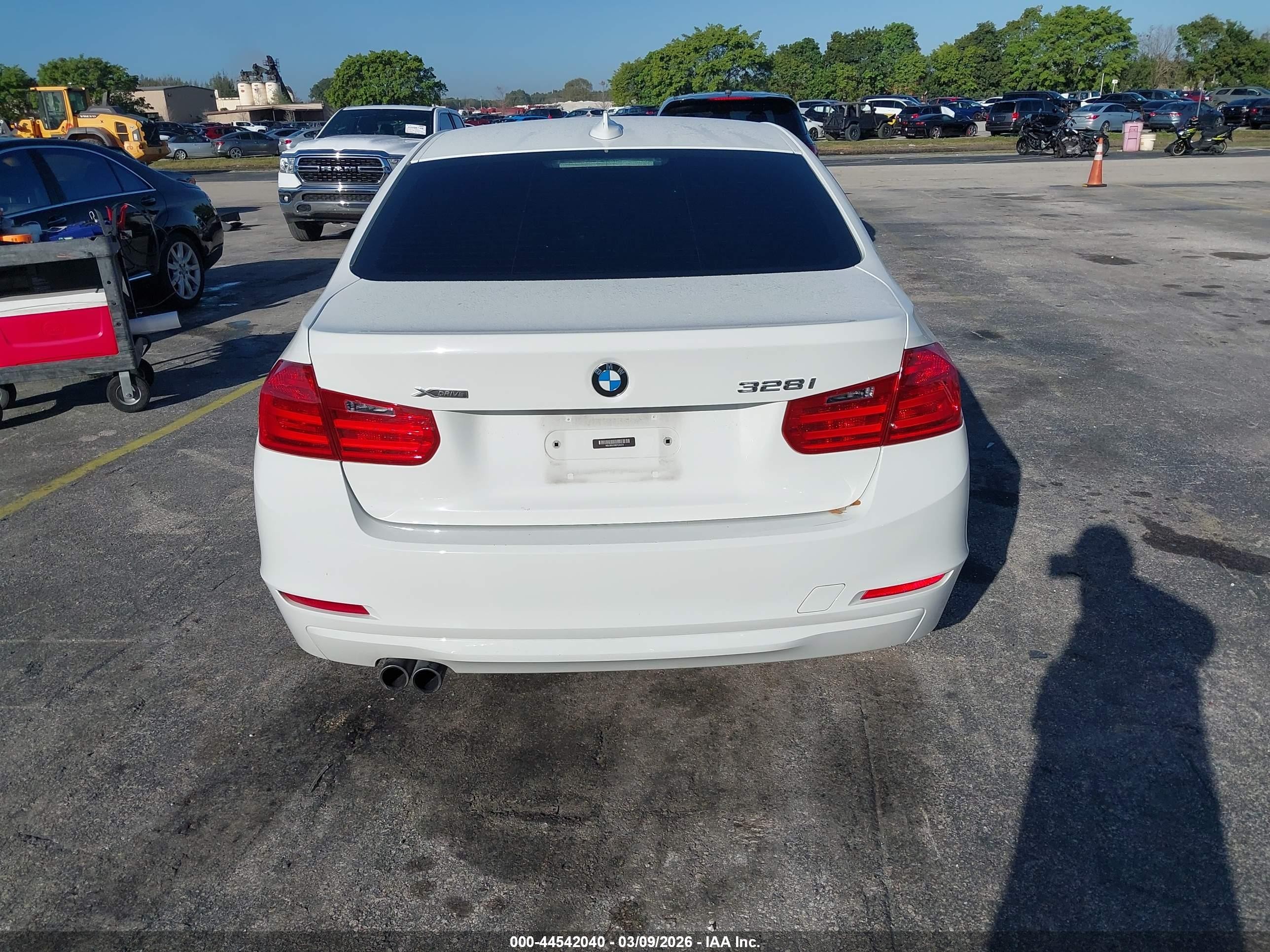 2014 Bmw 328i Xdrive White vin: WBA3B5C59EP540373