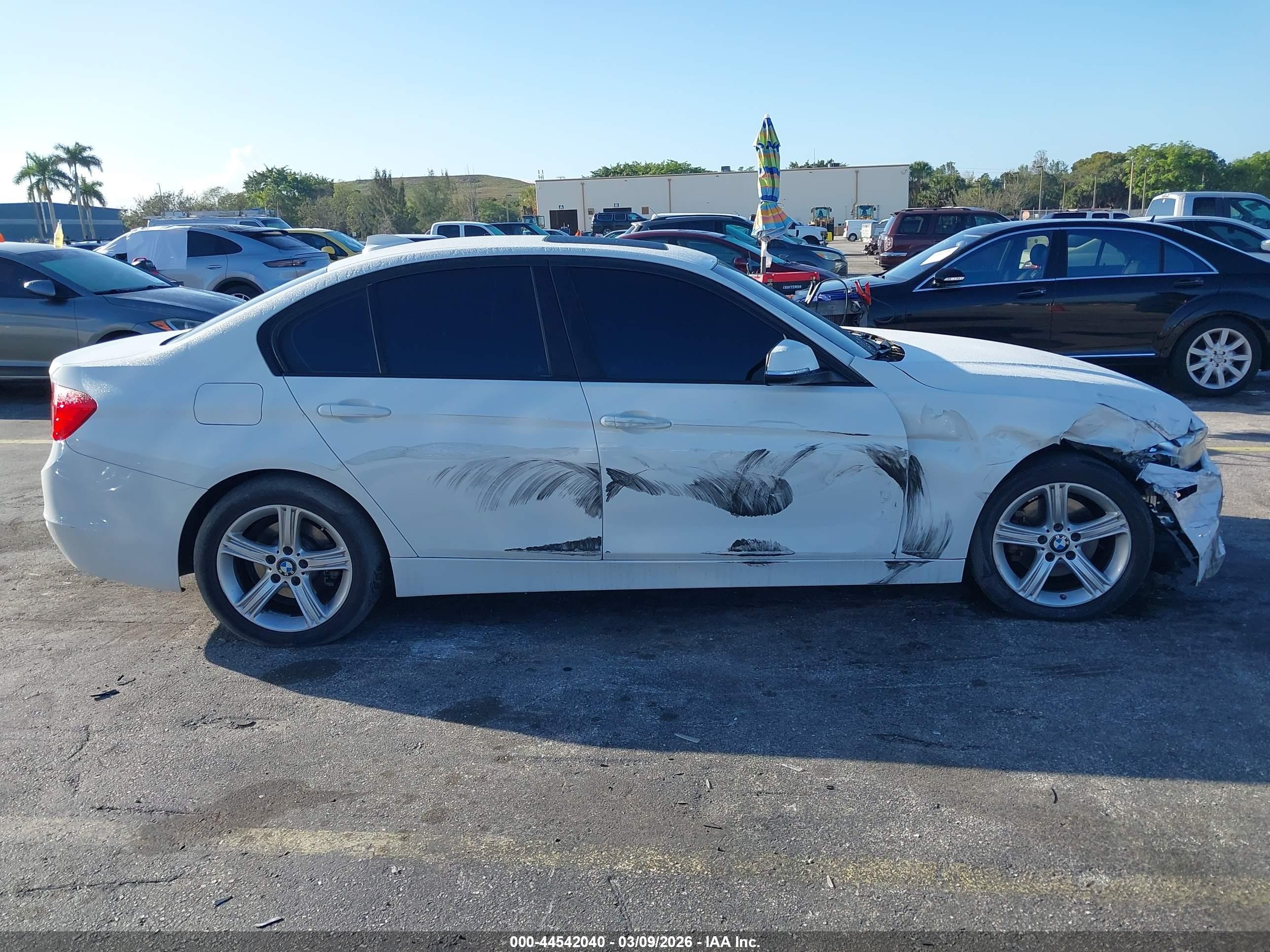 2014 Bmw 328i Xdrive White vin: WBA3B5C59EP540373