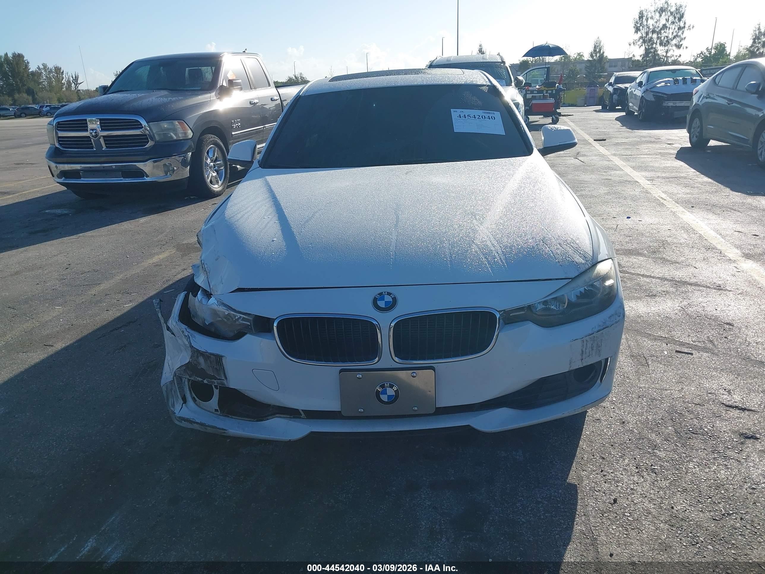2014 Bmw 328i Xdrive White vin: WBA3B5C59EP540373