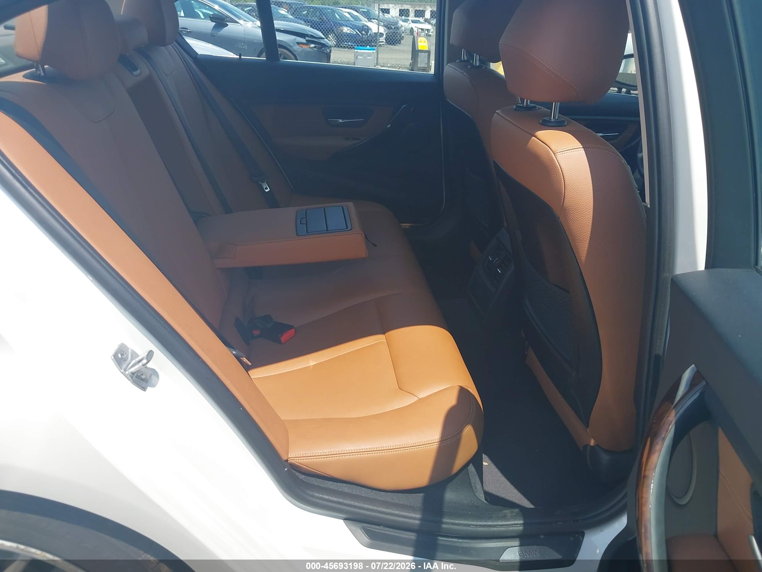 2014 Bmw 328i Xdrive White vin: WBA3B5C59EP540681