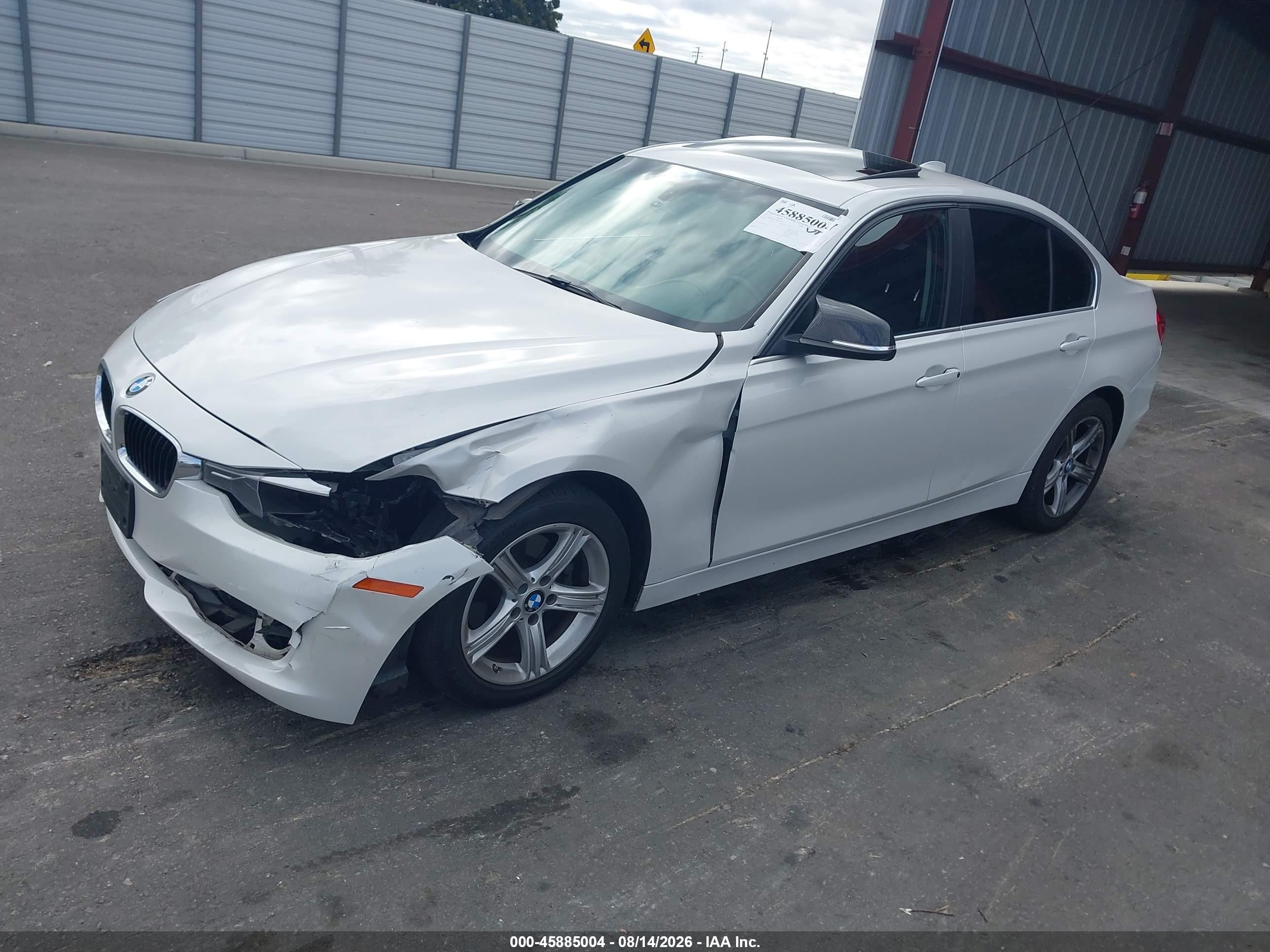 2015 Bmw 328i Xdrive White vin: WBA3B5C59FF959489