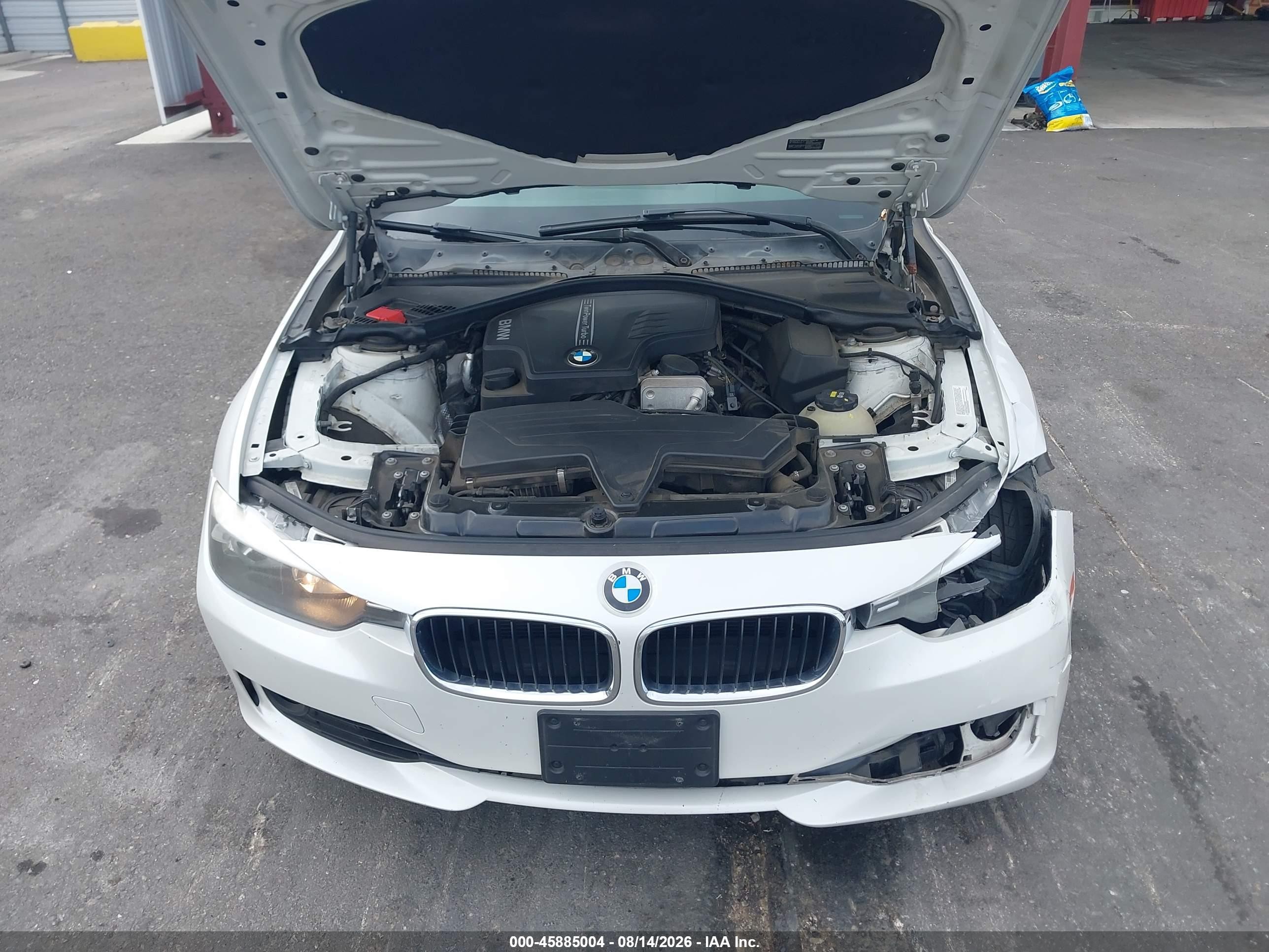 2015 Bmw 328i Xdrive White vin: WBA3B5C59FF959489