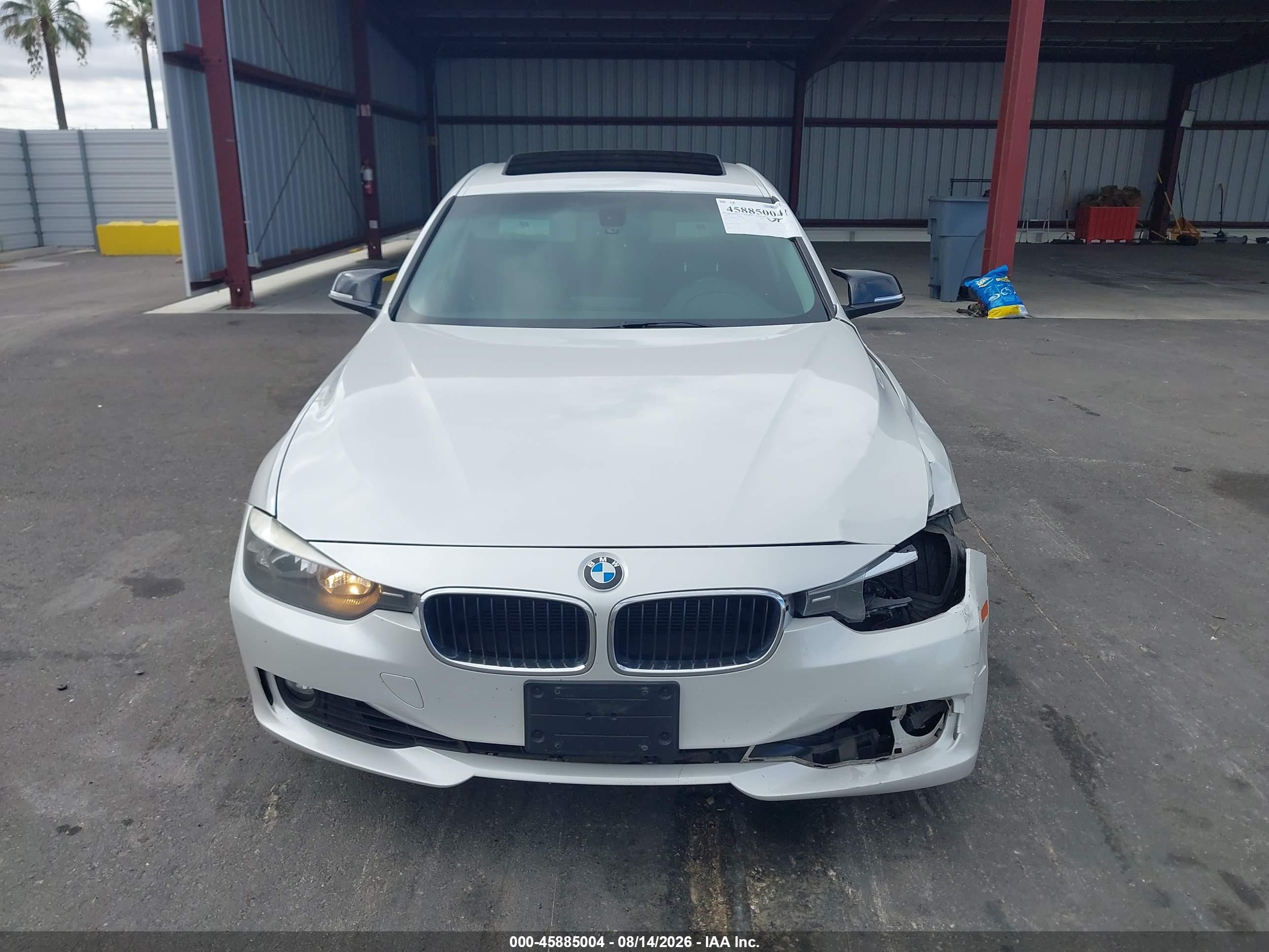 2015 Bmw 328i Xdrive White vin: WBA3B5C59FF959489