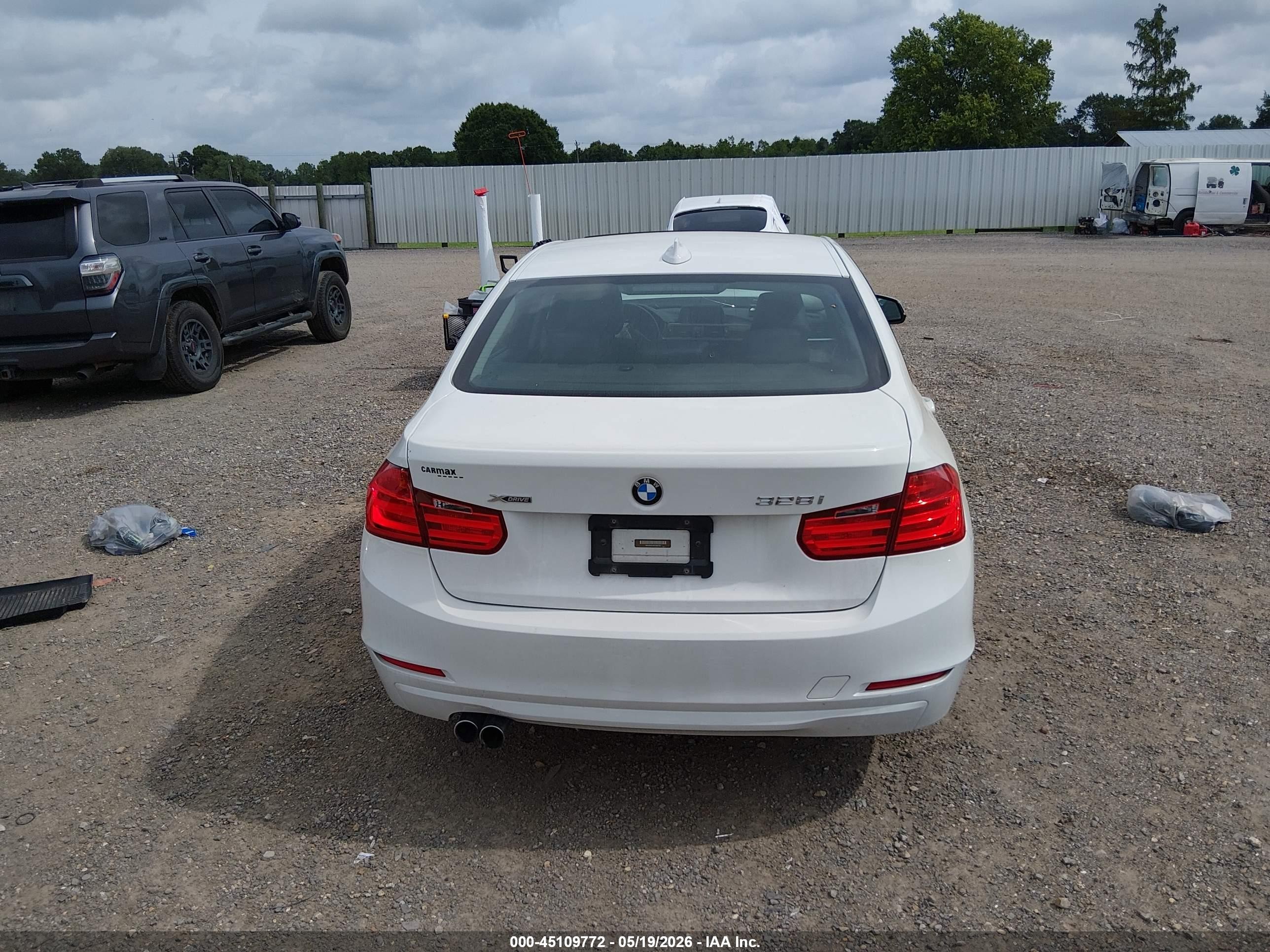 2015 Bmw 328i Xdrive White vin: WBA3B5C59FF962781
