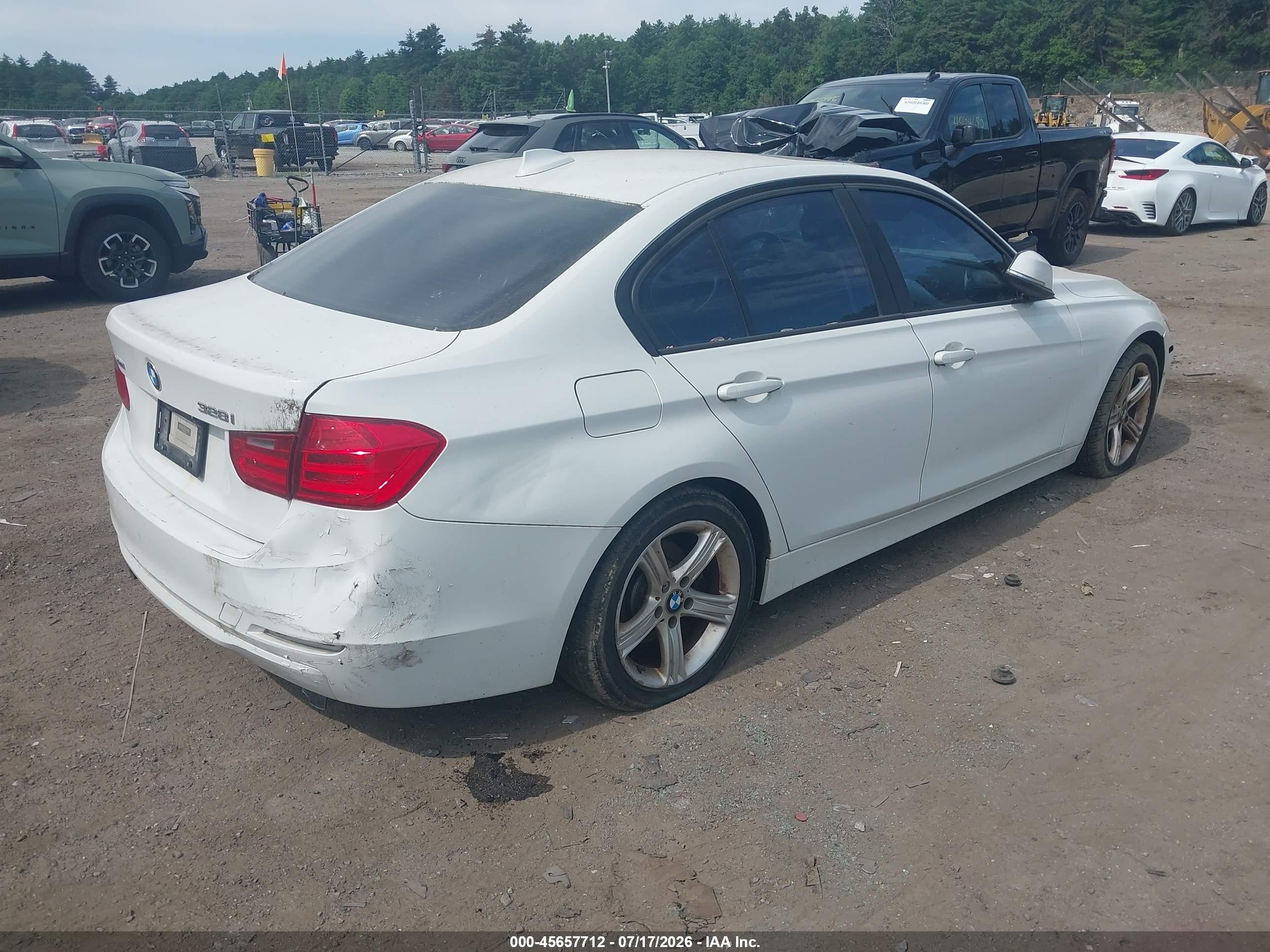 2013 Bmw 328i Xdrive White vin: WBA3B5C5XDF592387