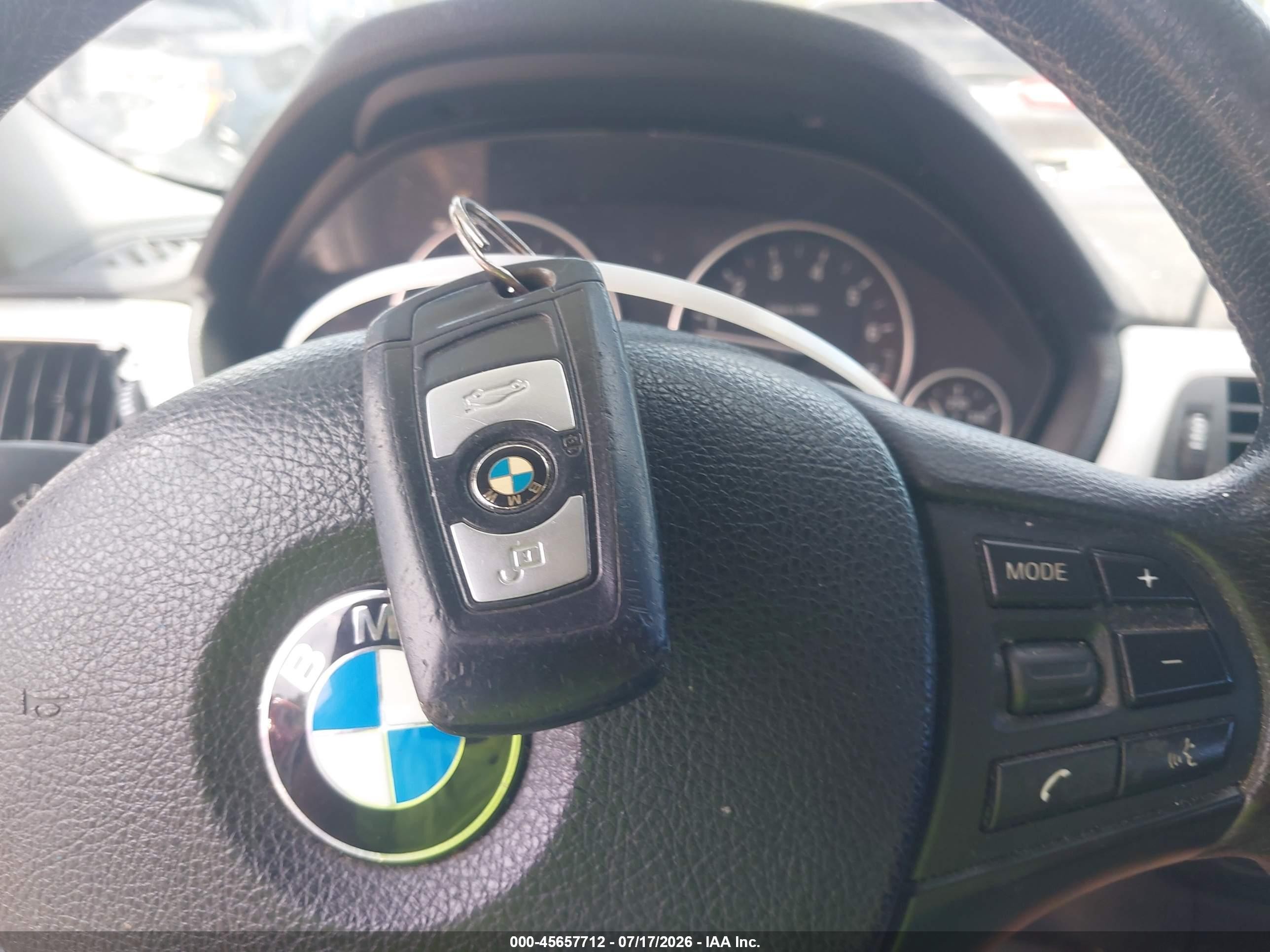 2013 Bmw 328i Xdrive White vin: WBA3B5C5XDF592387