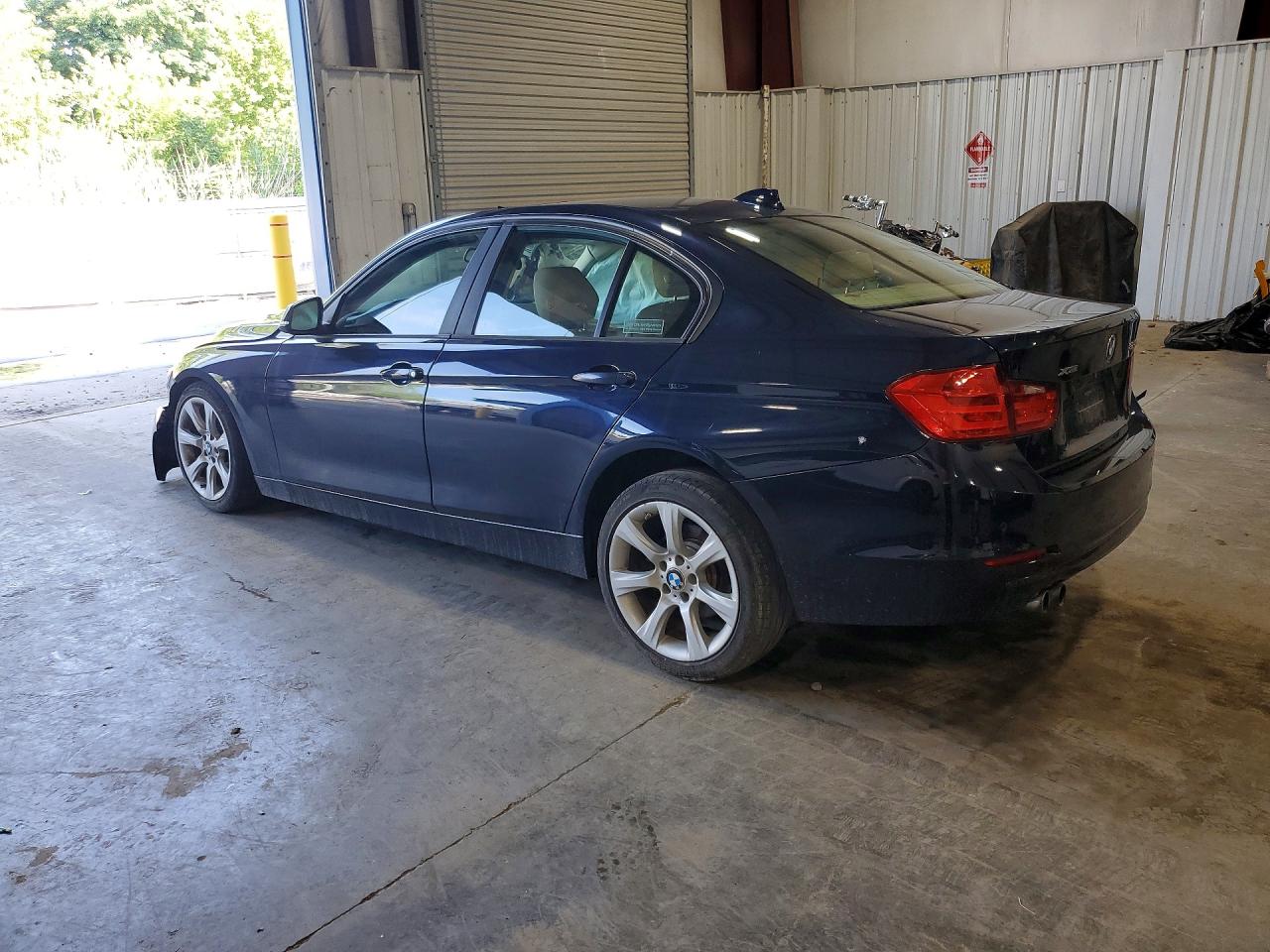 2015 Bmw 328 Xi Sulev Blue vin: WBA3B5C5XFF962210
