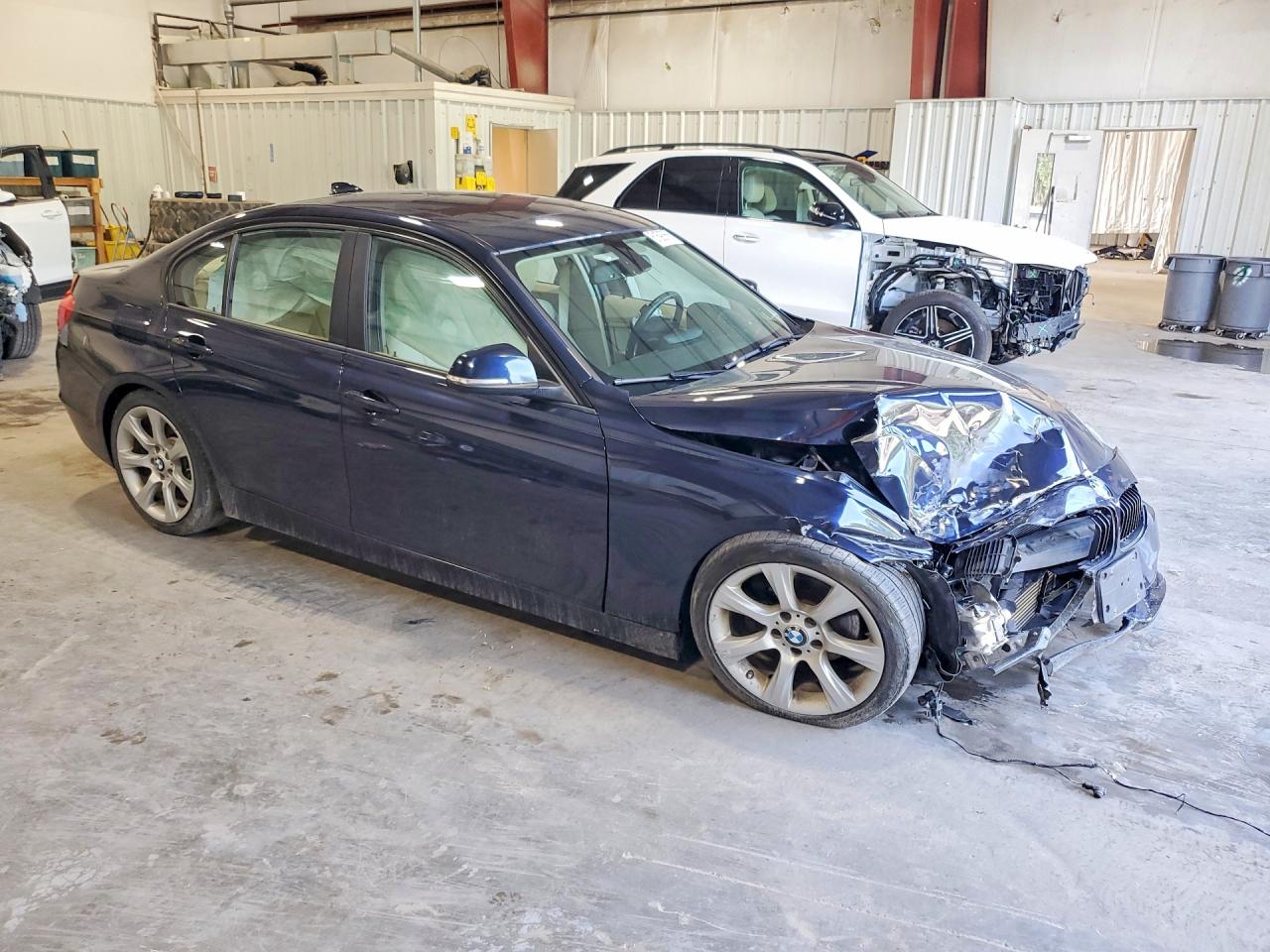 2015 Bmw 328 Xi Sulev Blue vin: WBA3B5C5XFF962210