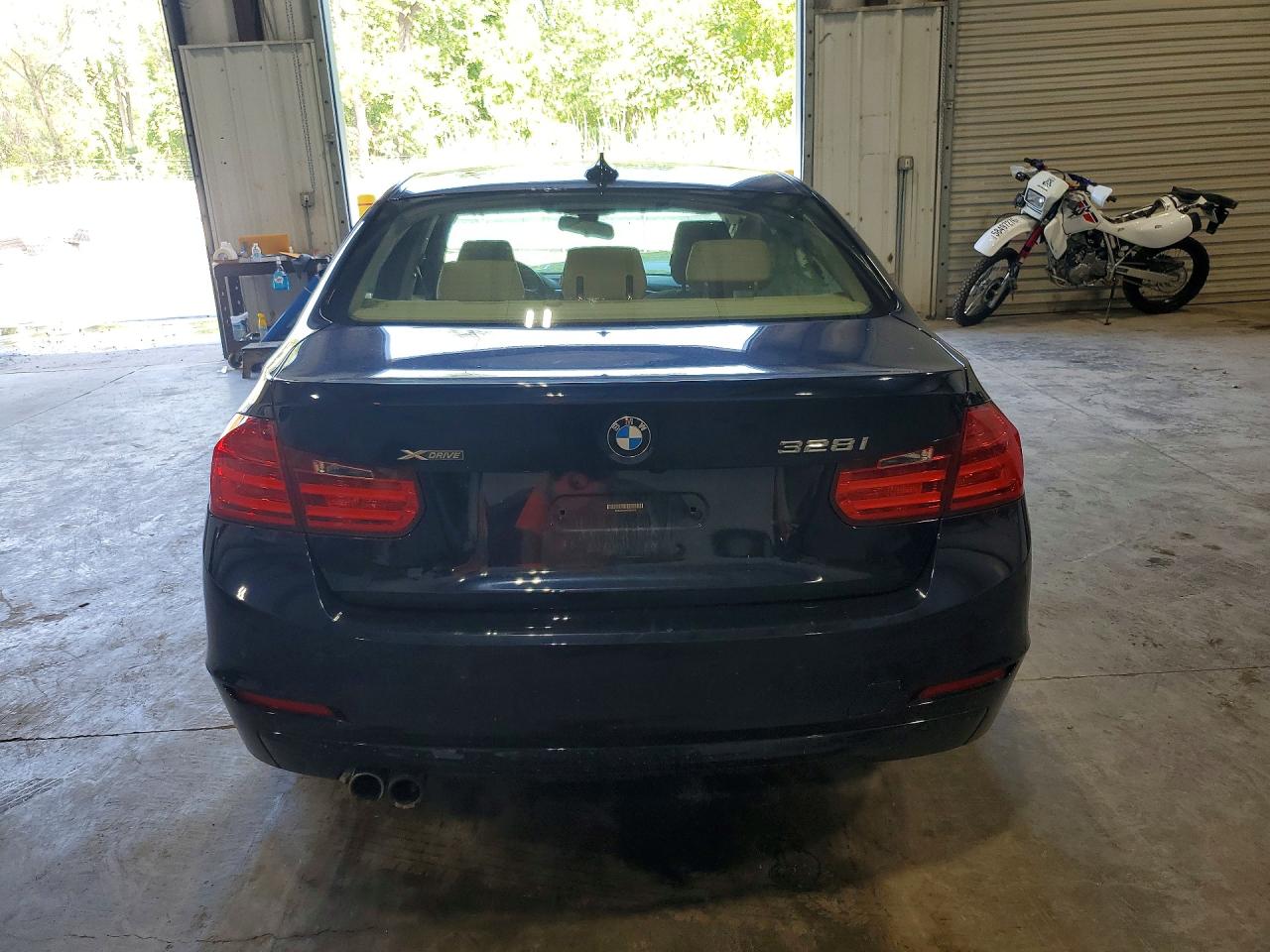 2015 Bmw 328 Xi Sulev Blue vin: WBA3B5C5XFF962210