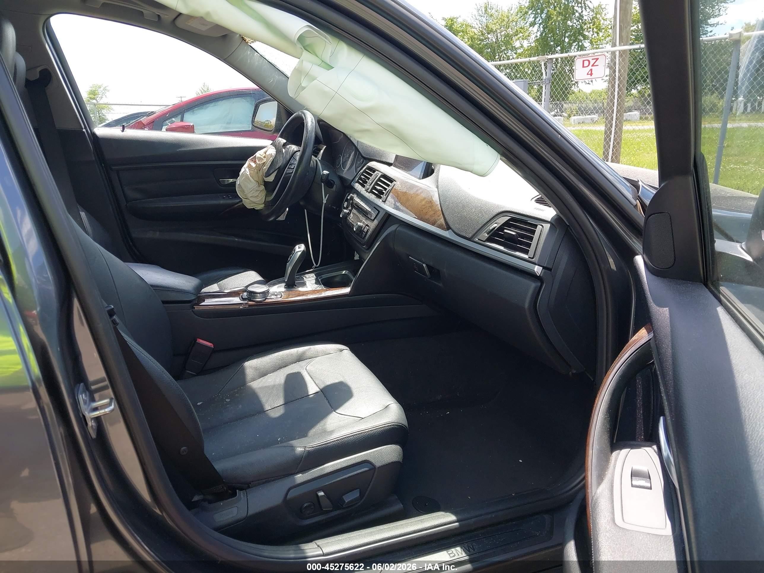 2015 Bmw 328i Xdrive Серый vin: WBA3B5G50FNS15568