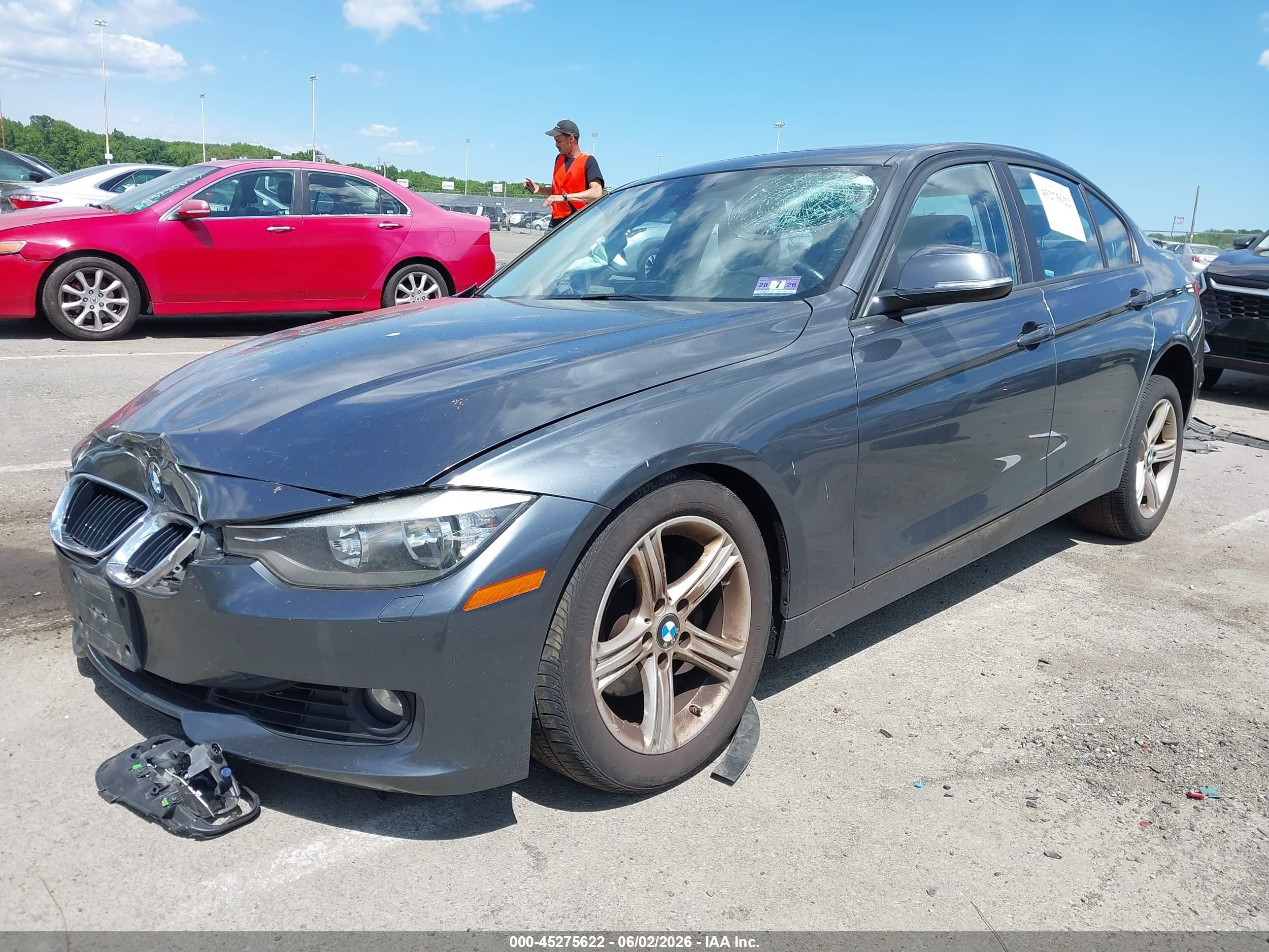 2015 Bmw 328i Xdrive Серый vin: WBA3B5G50FNS15568