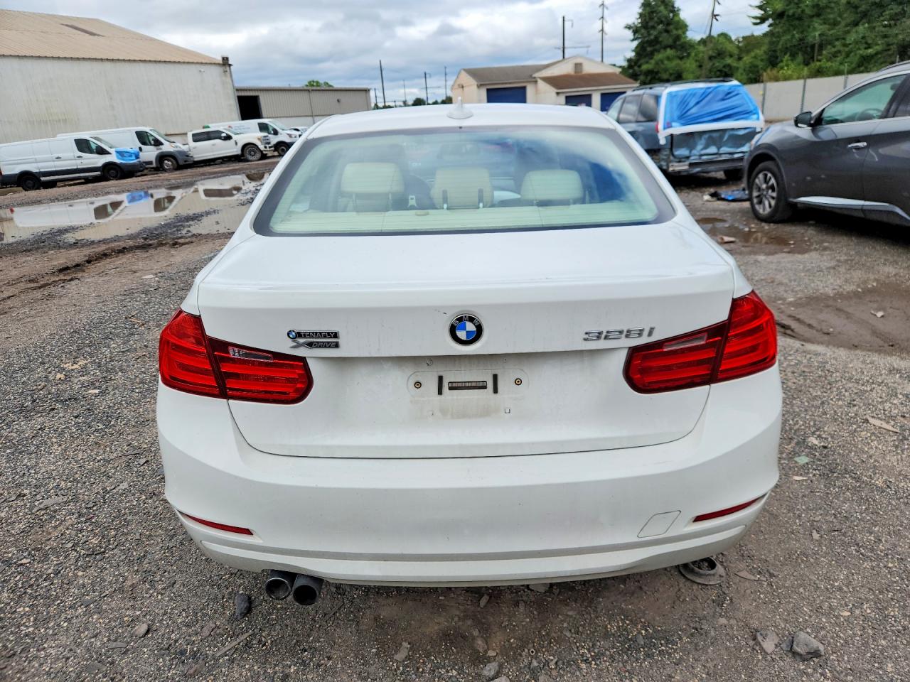 2013 Bmw 328 Xi Sulev White vin: WBA3B5G51DNS04219