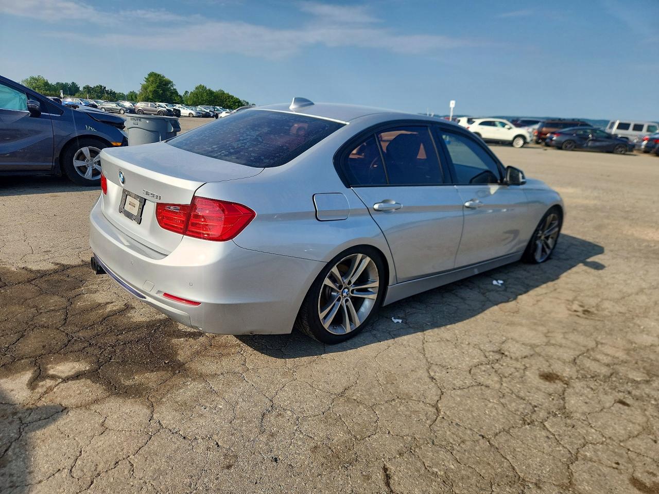 2014 Bmw 328 Xi Sulev Silver vin: WBA3B5G51ENS06604