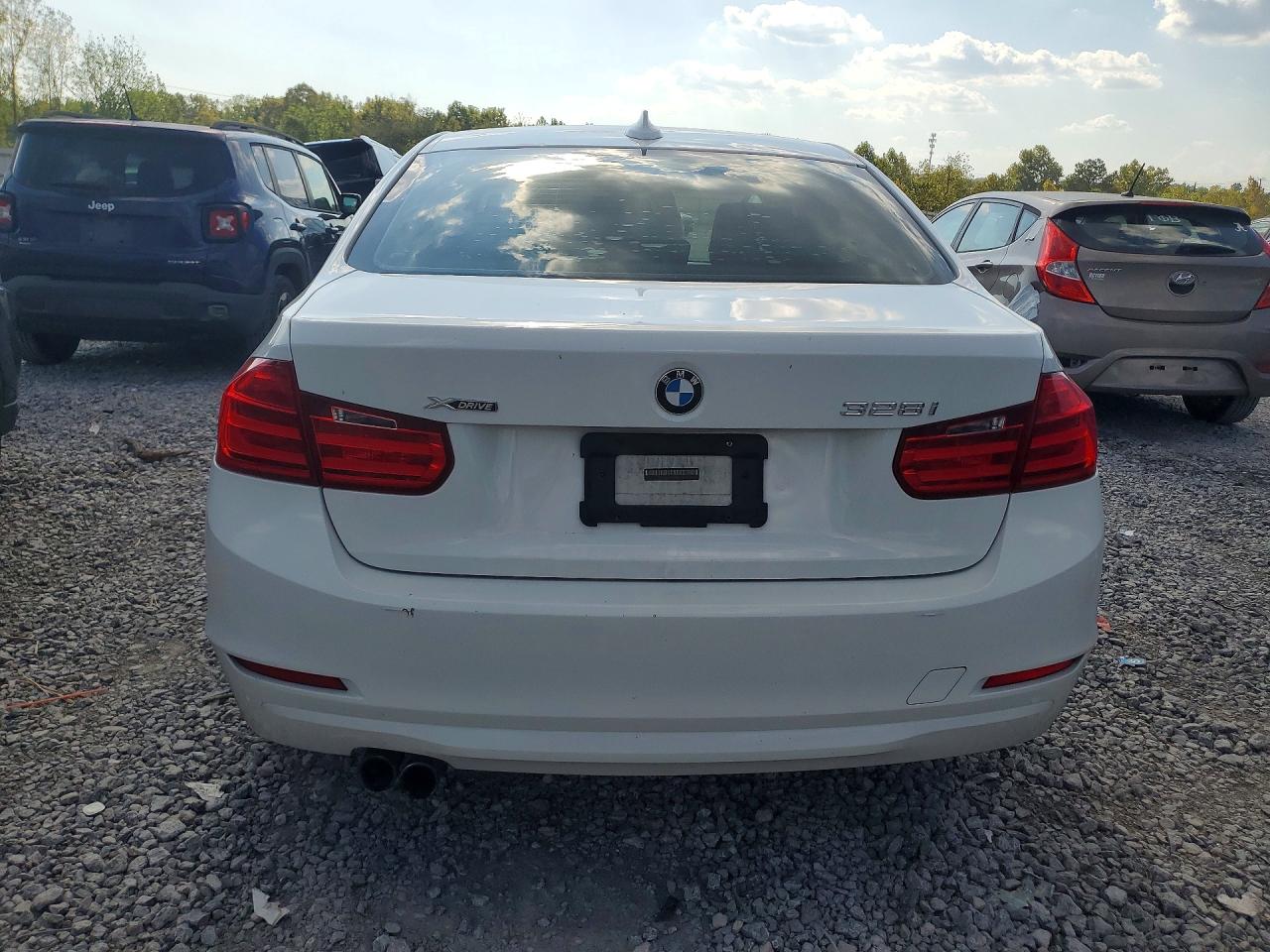 2014 Bmw 328 Xi Sulev White vin: WBA3B5G51ENS07929