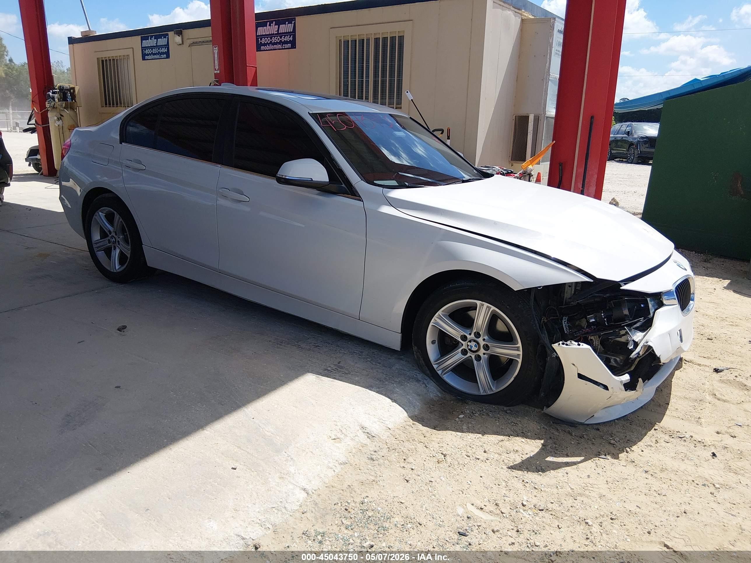 2014 Bmw 328i Xdrive White vin: WBA3B5G52ENS08071