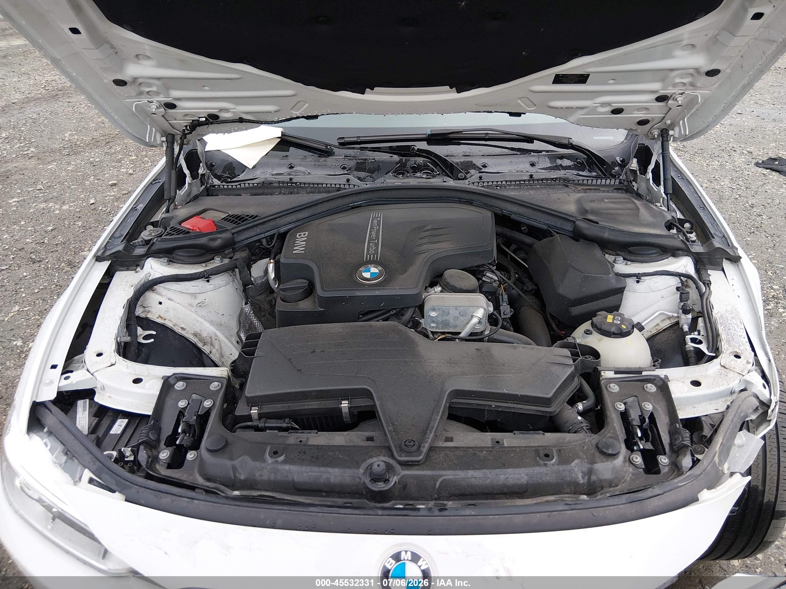 2015 Bmw 328i Xdrive Белый vin: WBA3B5G52FNS12011