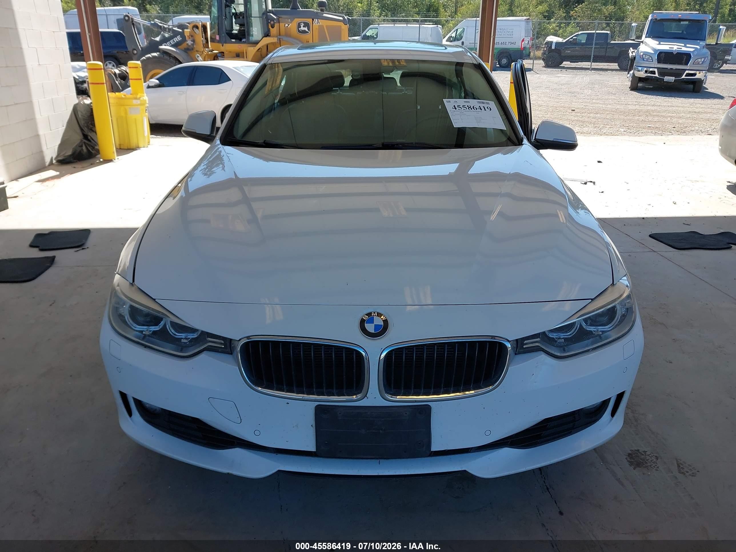2015 Bmw 328i Xdrive White vin: WBA3B5G52FNS14891