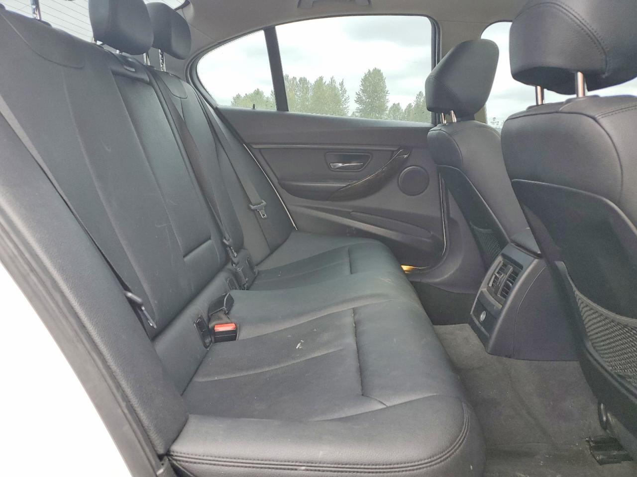 2015 Bmw 328 Xi Sulev White vin: WBA3B5G52FNS19444