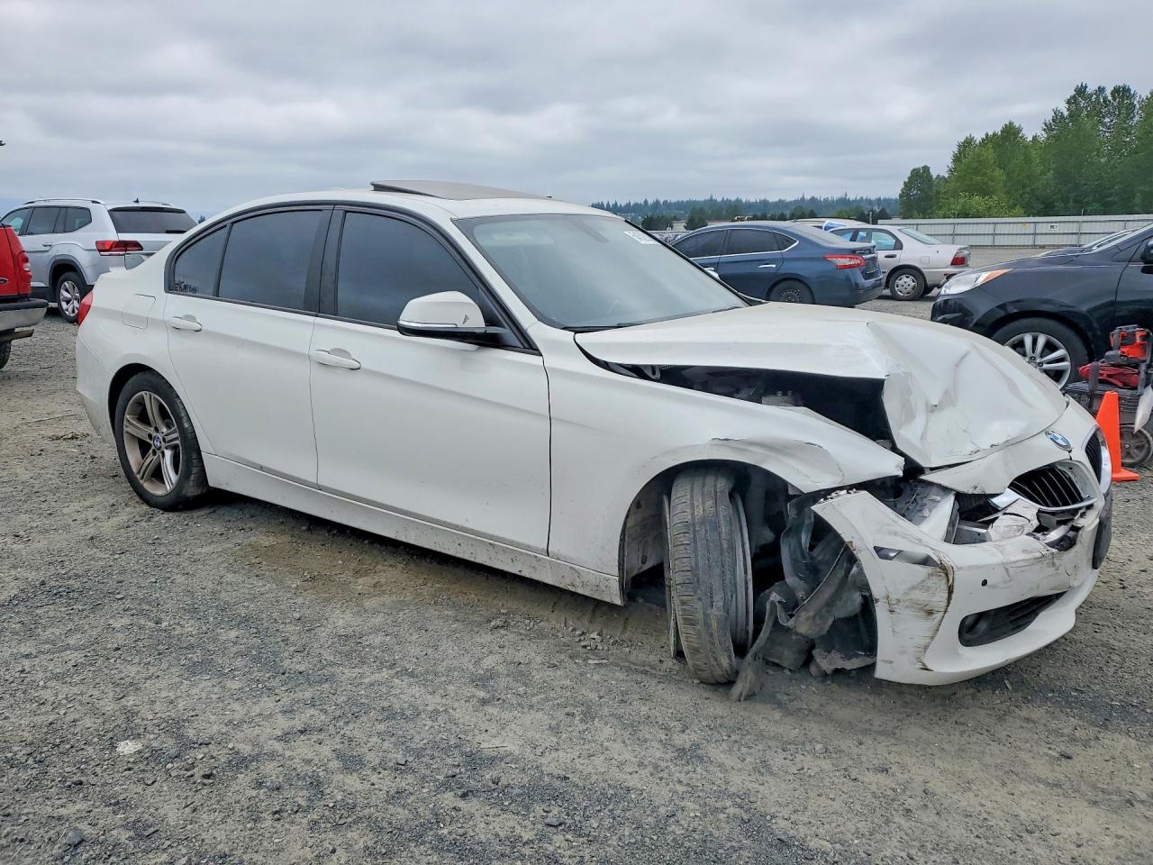 2015 Bmw 328 Xi Sulev White vin: WBA3B5G52FNS19444