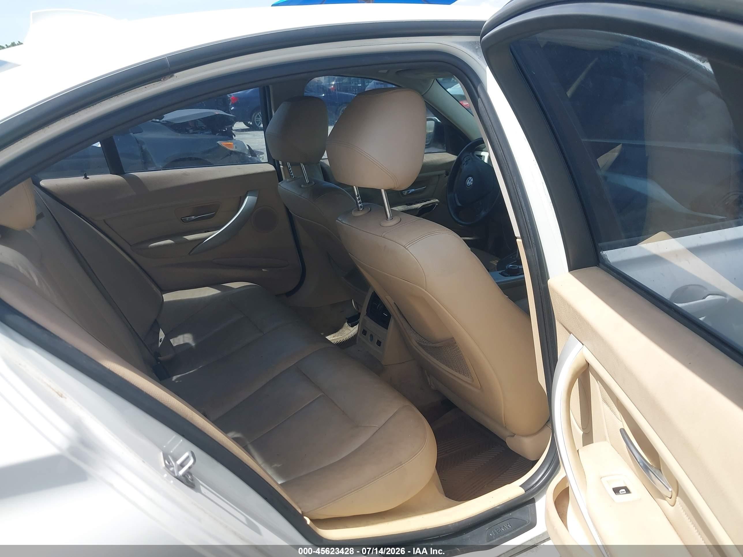 2013 Bmw 328i Xdrive Белый vin: WBA3B5G54DNS04344